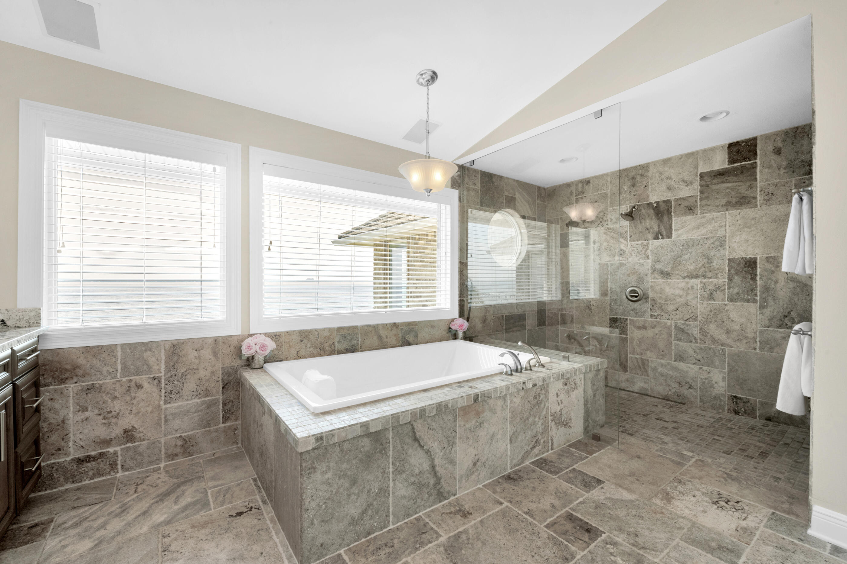 SHALIMAR POINTE S/D - Residential
