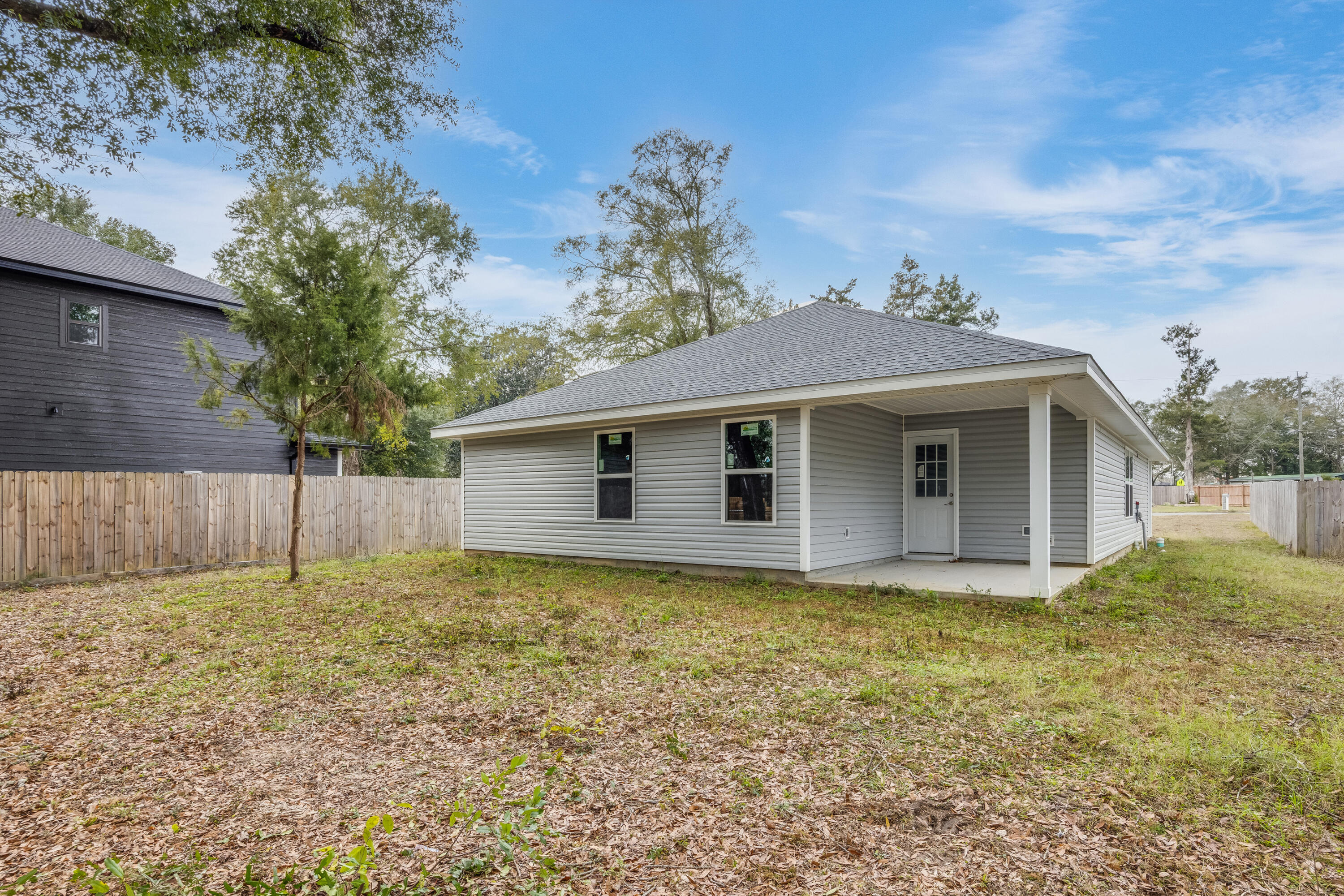CRESTVIEW - Residential