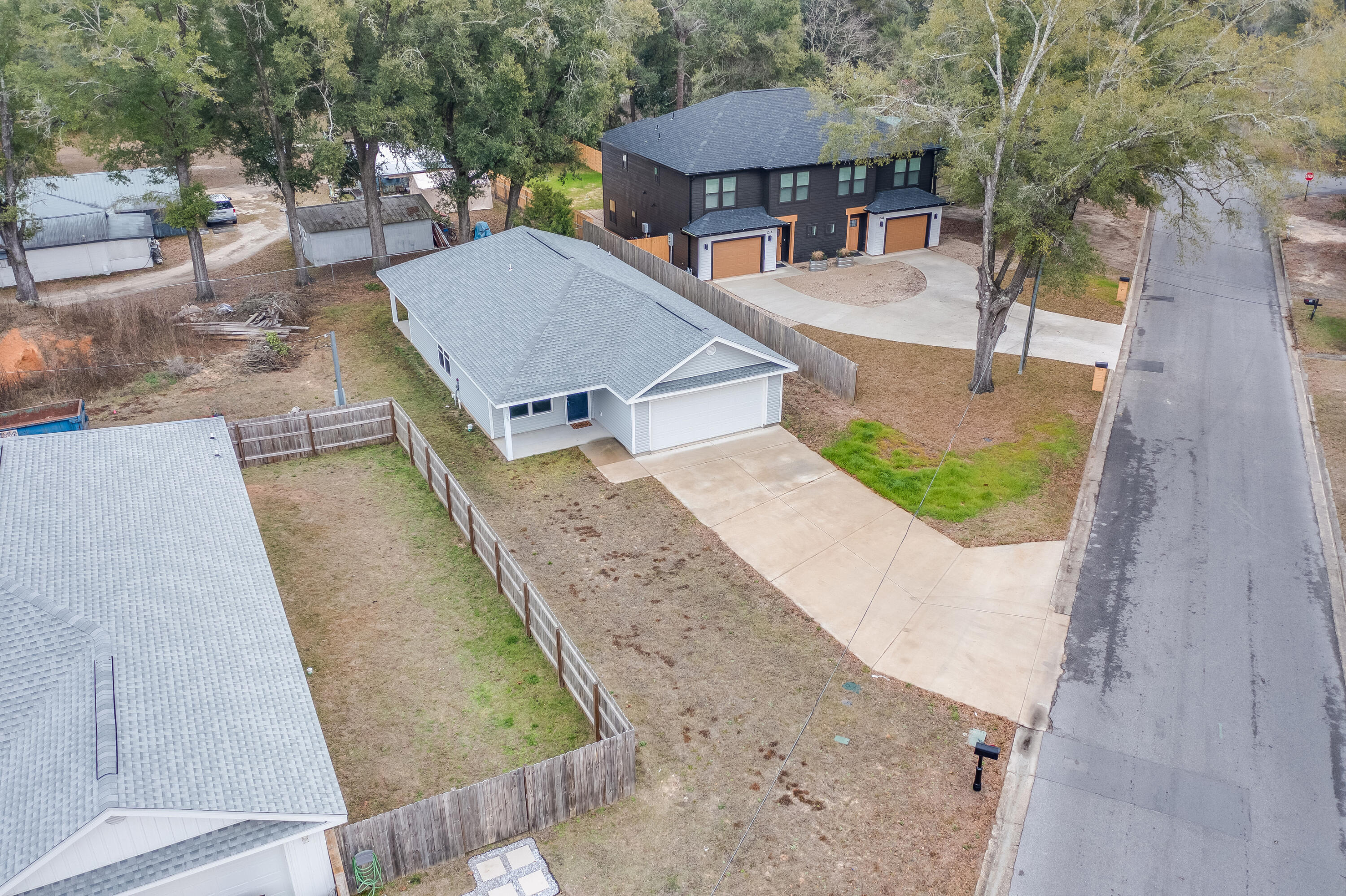 CRESTVIEW - Residential