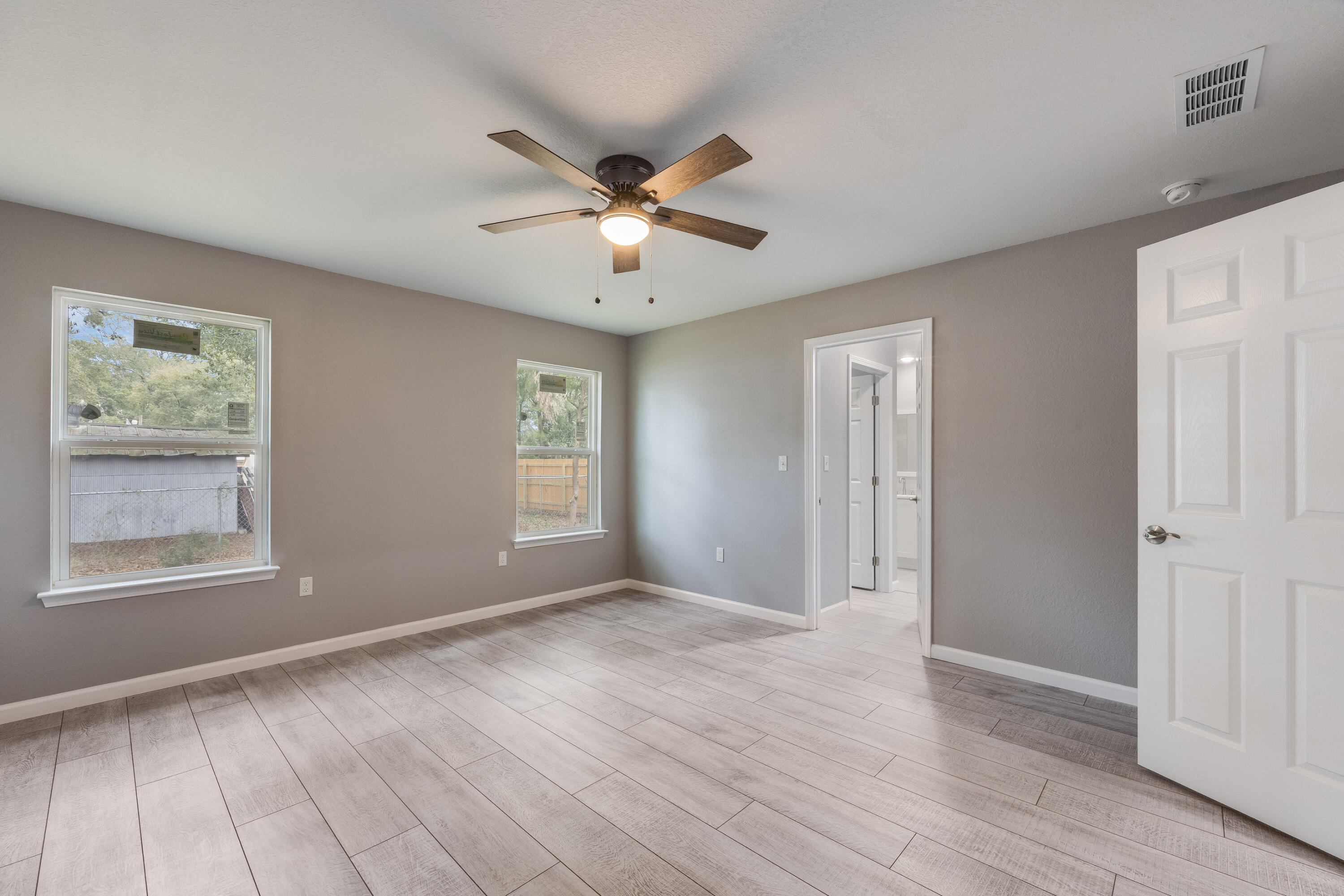 CRESTVIEW - Residential