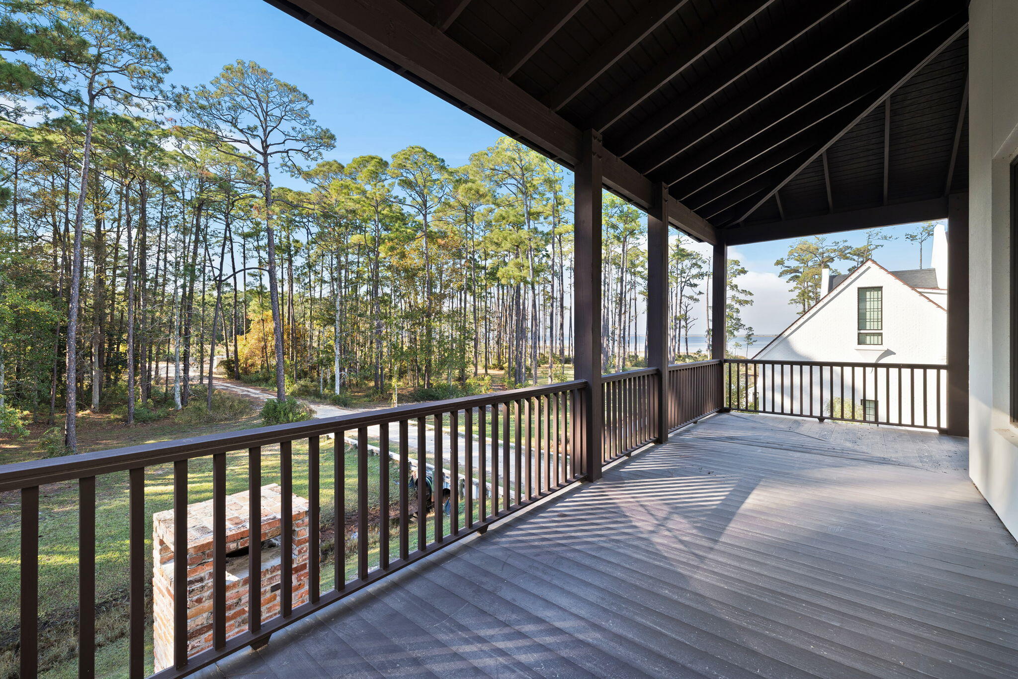 CHURCHILL OAKS - Residential