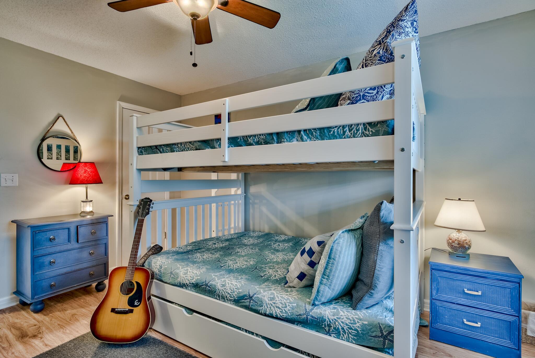 BEACHSIDE VILLAS CONDO - Residential