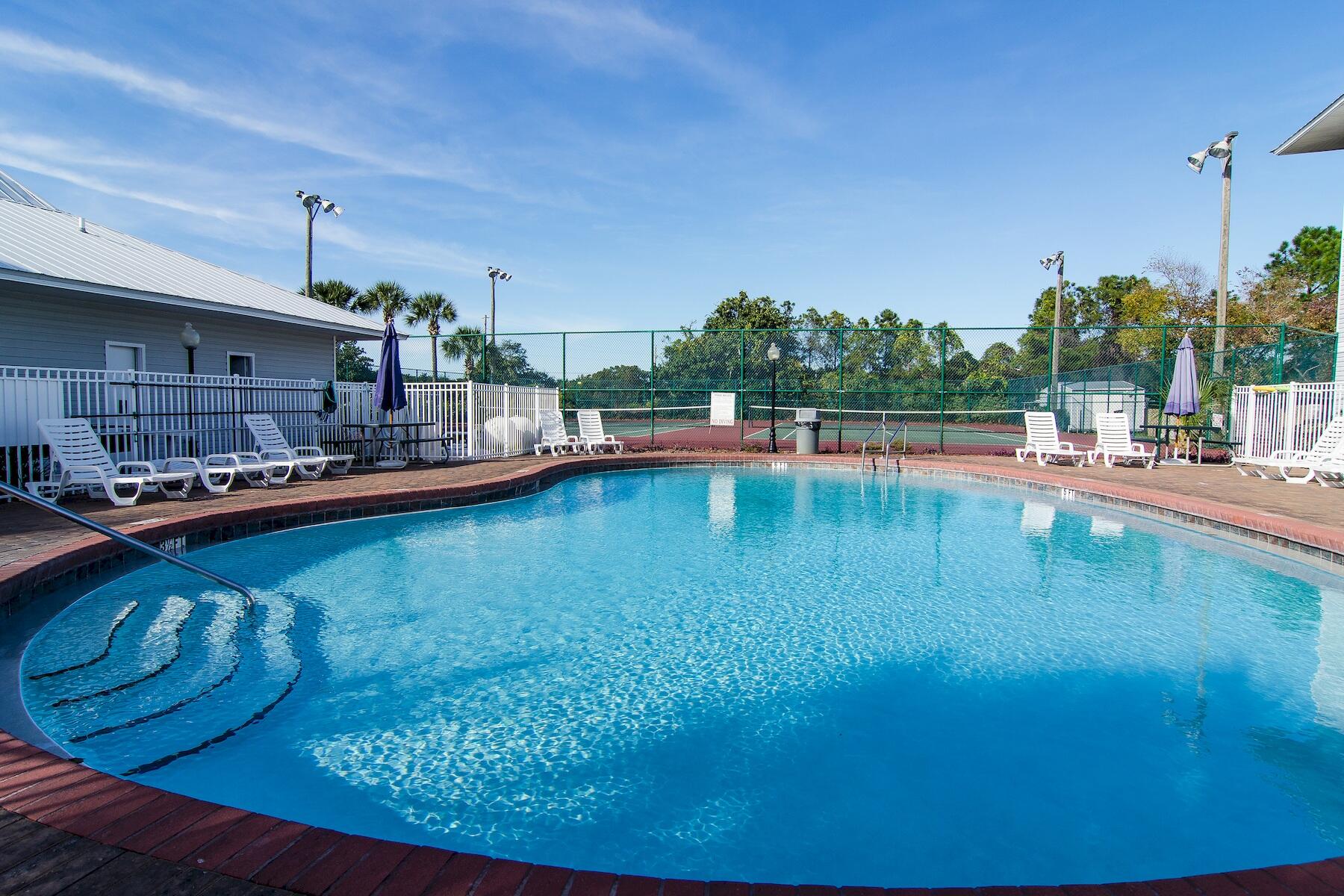 BEACHSIDE VILLAS CONDO - Residential