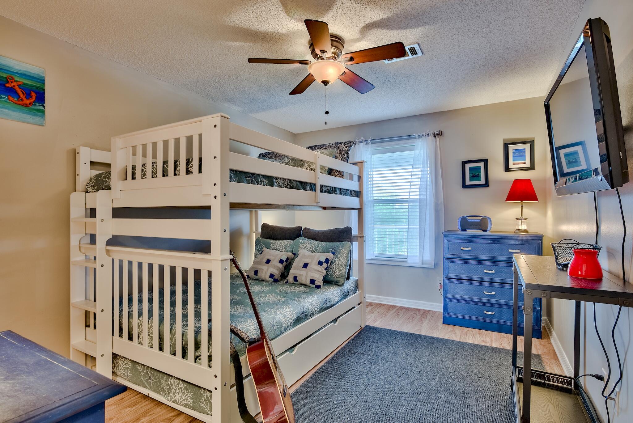 BEACHSIDE VILLAS CONDO - Residential