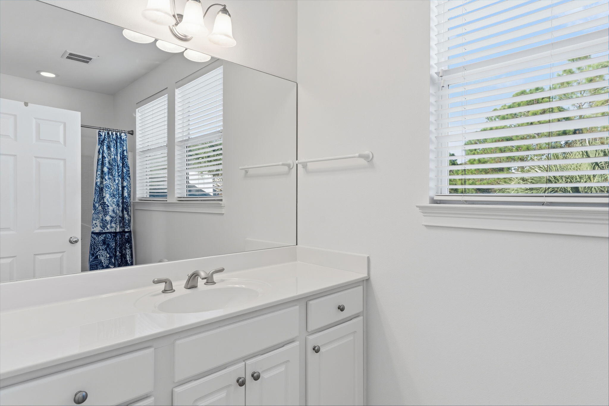 FAIRWAY VILLAS - Residential