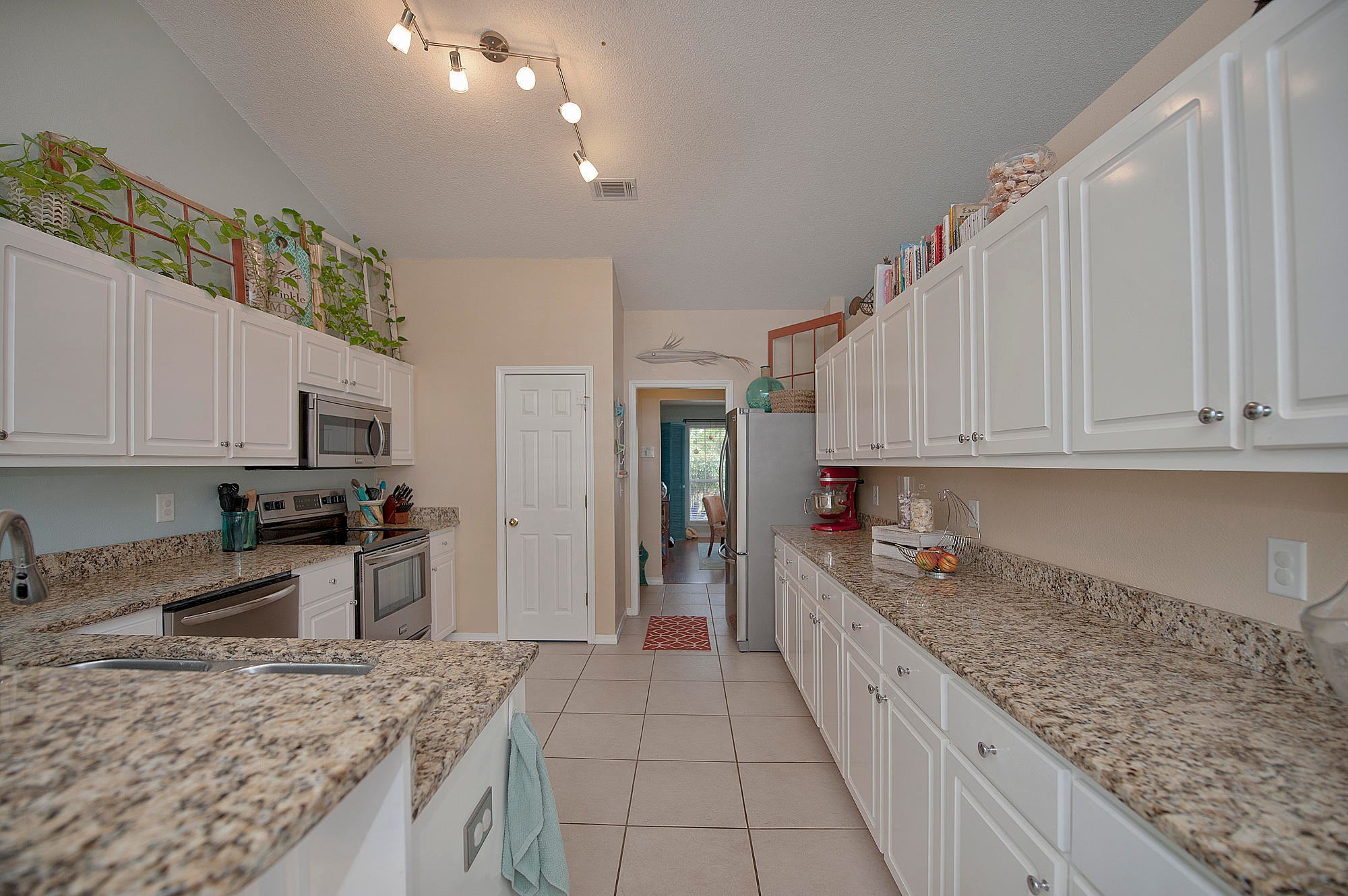 BRIGHTON OAKS - Residential