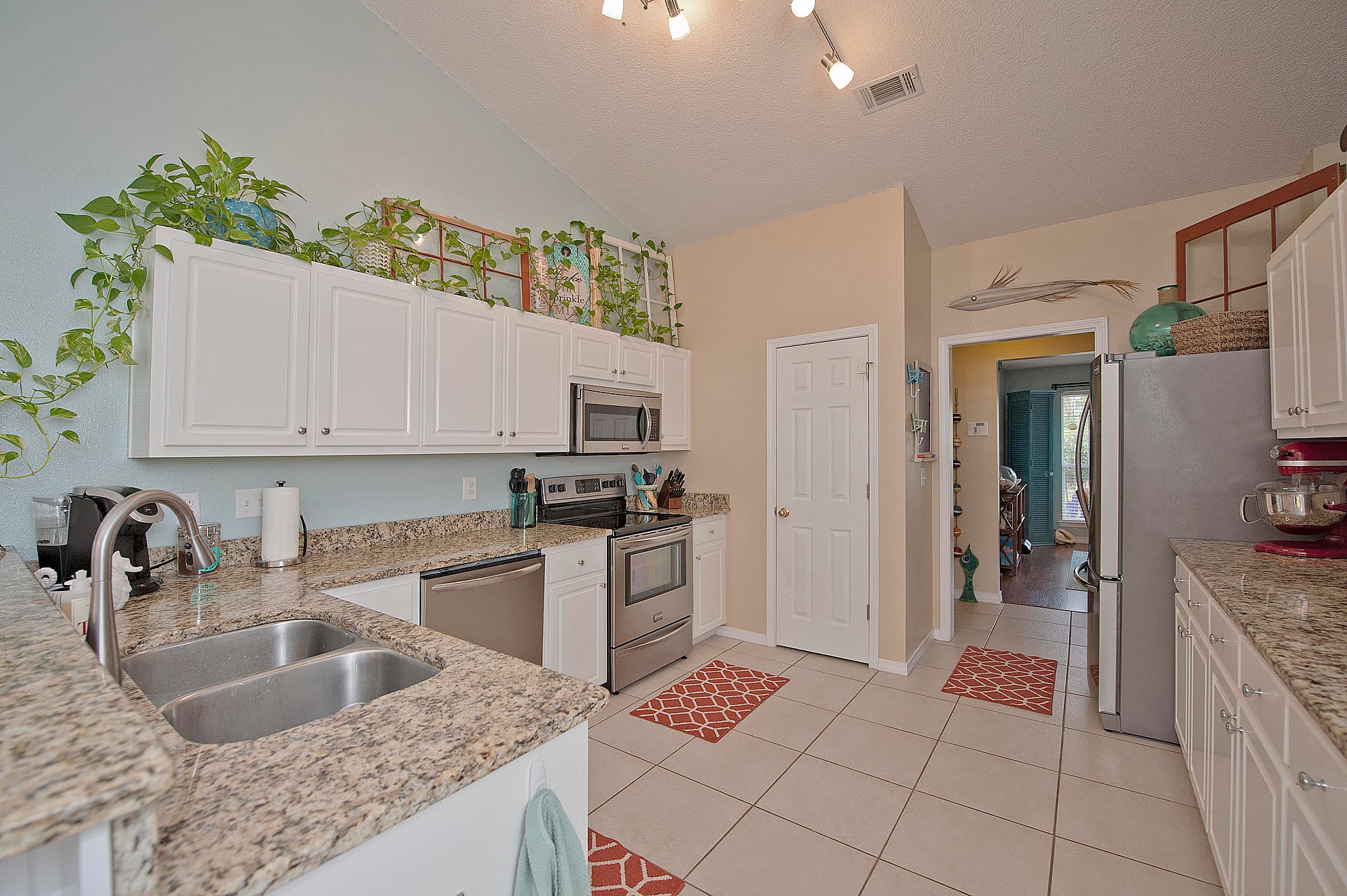 BRIGHTON OAKS - Residential
