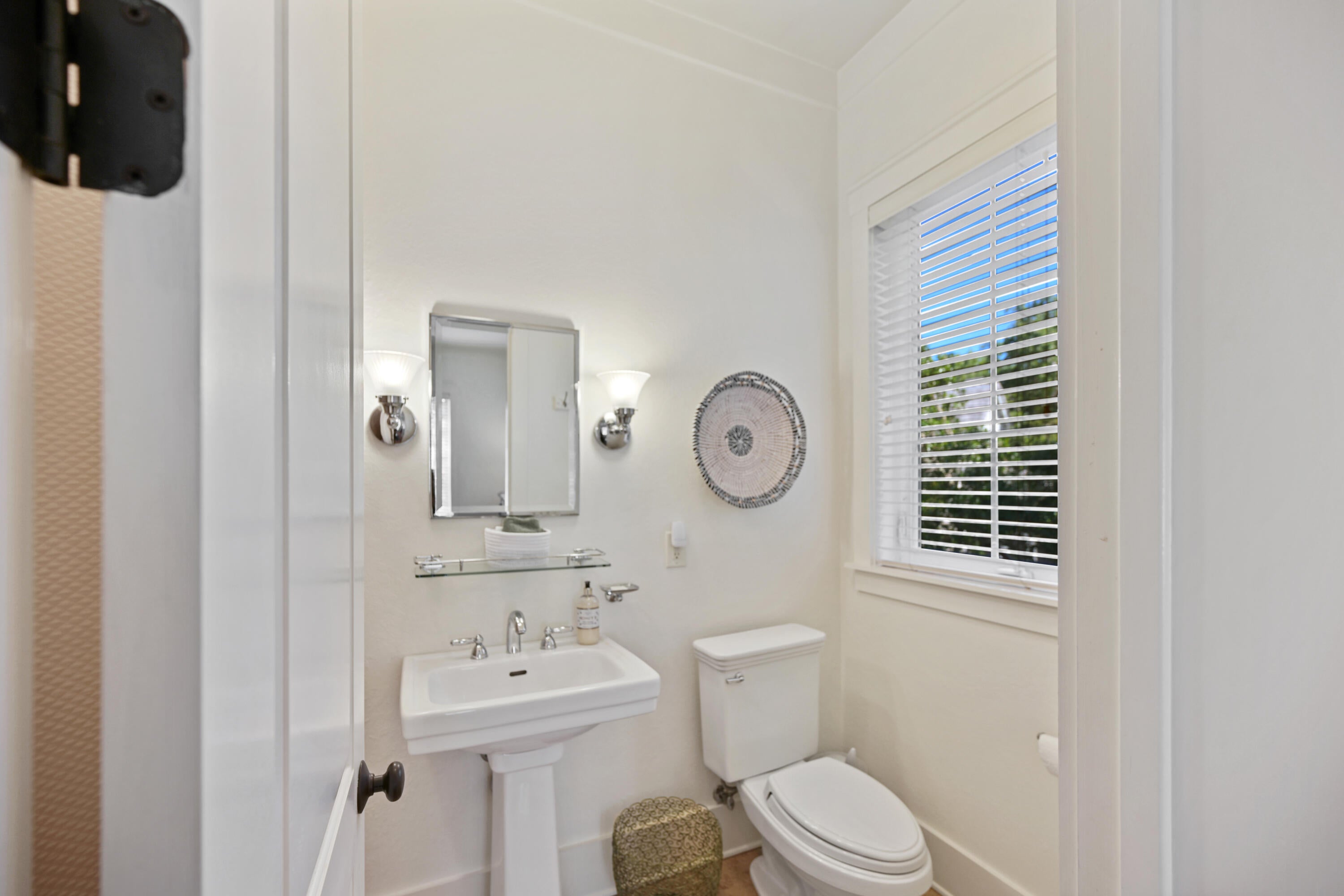 BURNT PINE EAST - Residential