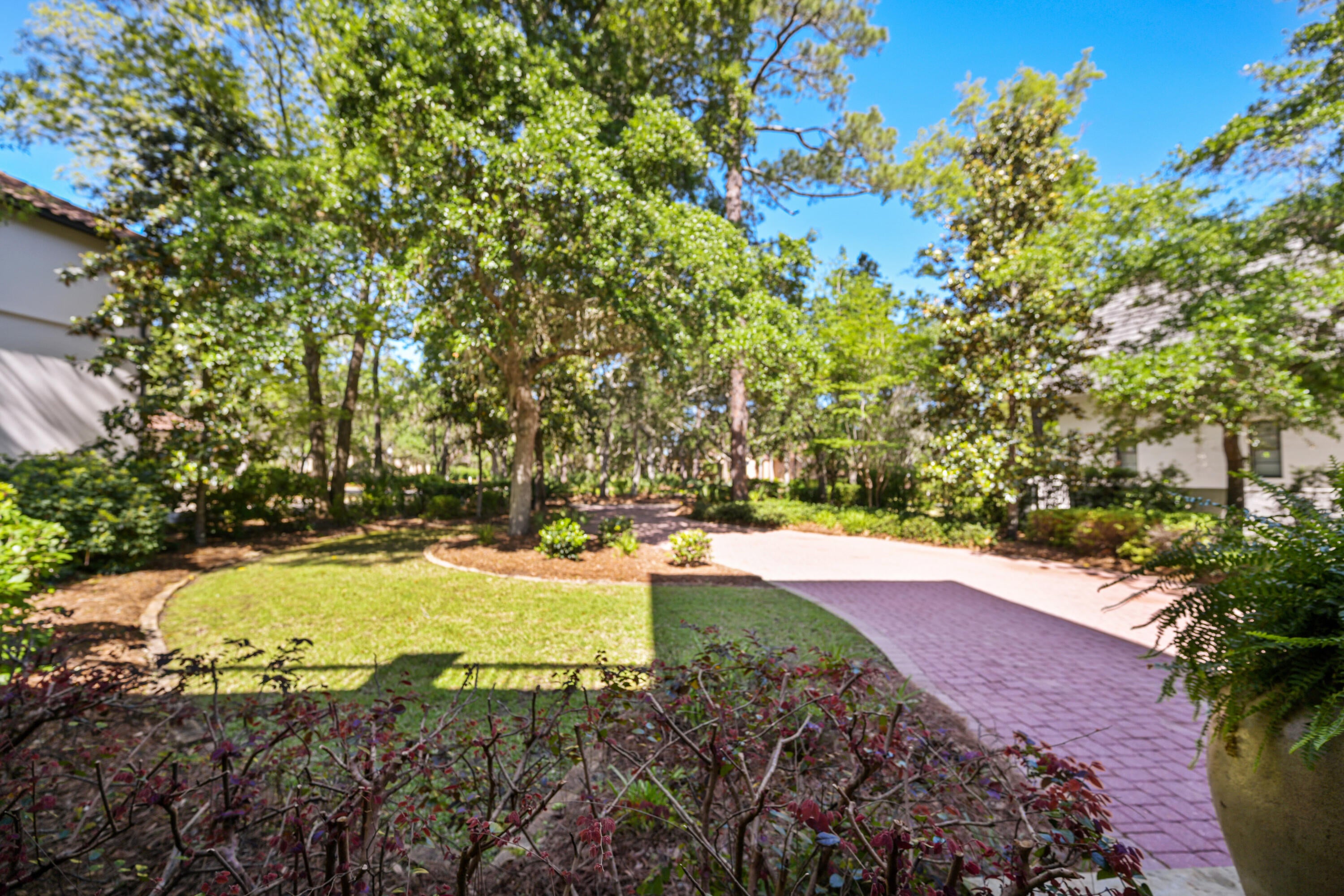 BURNT PINE EAST - Residential