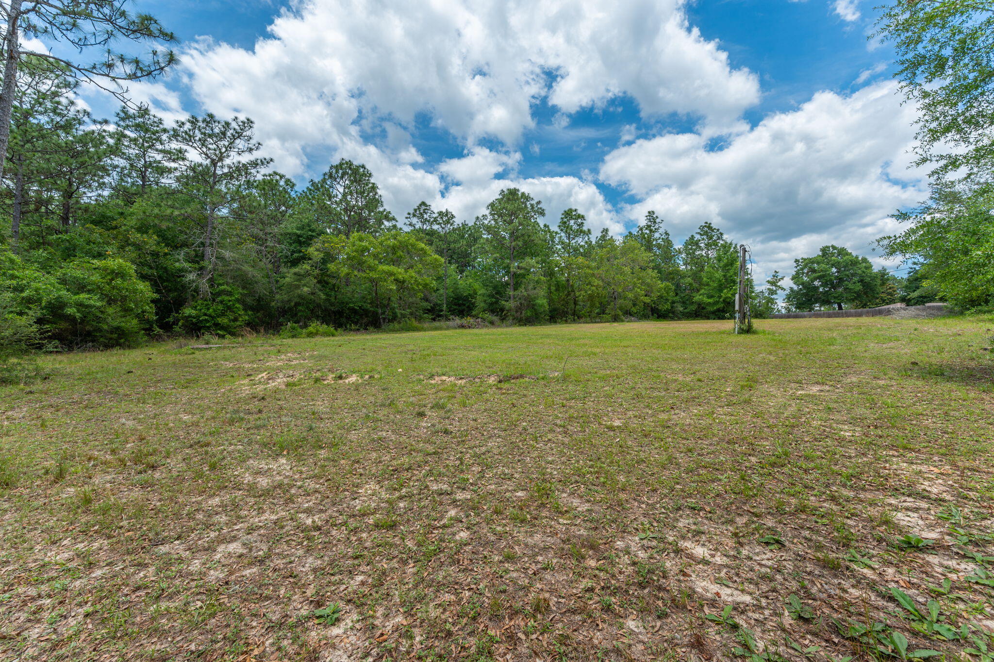 KENNEDY LAKE (UNRECORDED) - Land