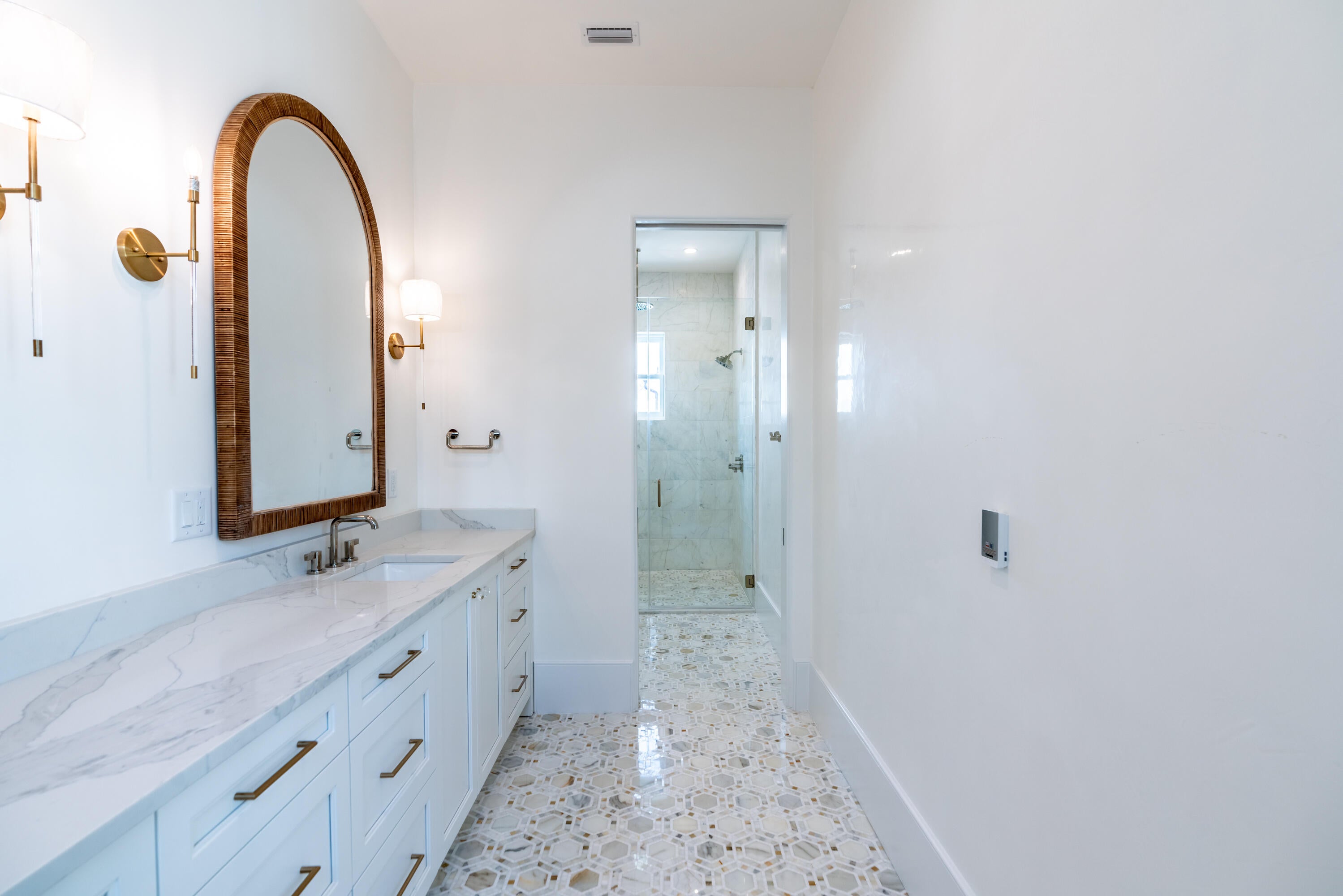 ALYS BEACH - Residential