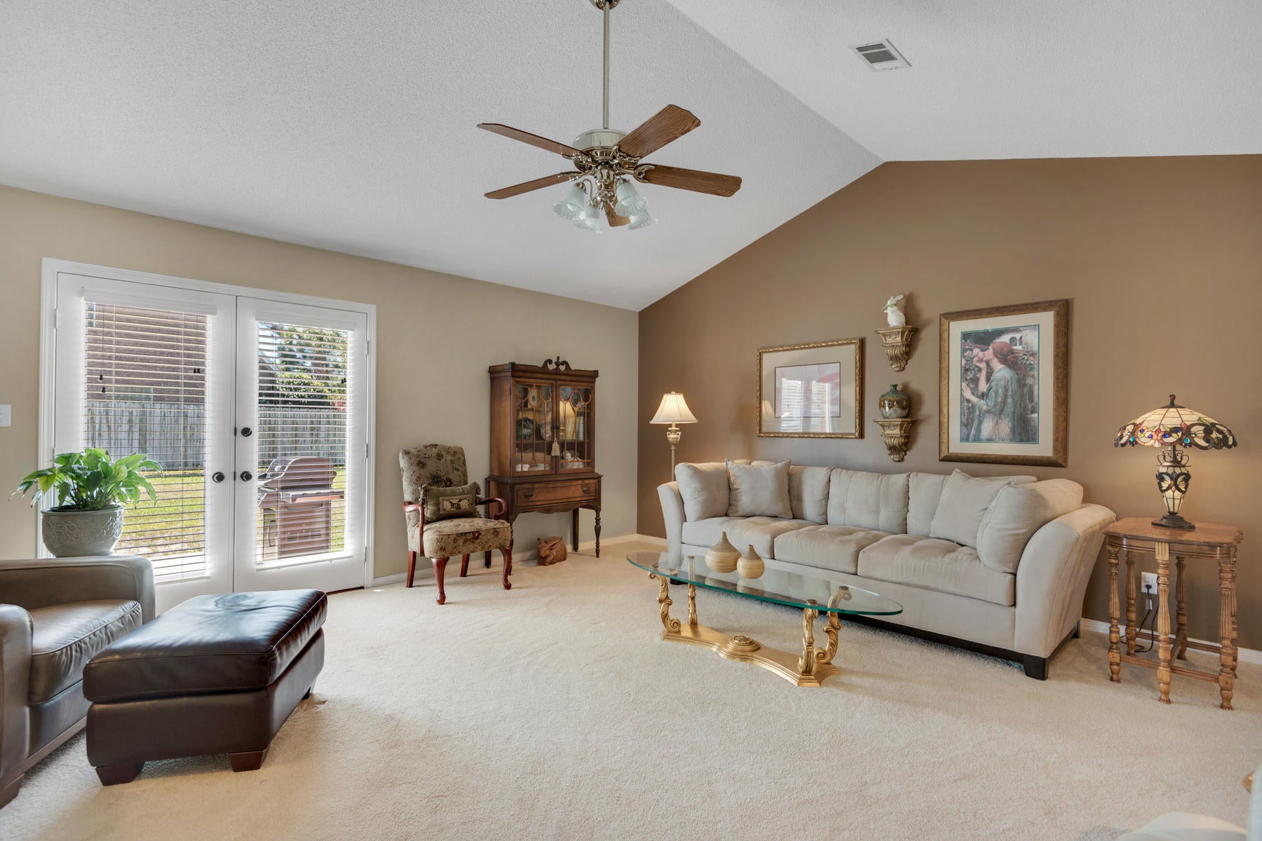HOLIDAY SHORES ESTATES - Residential