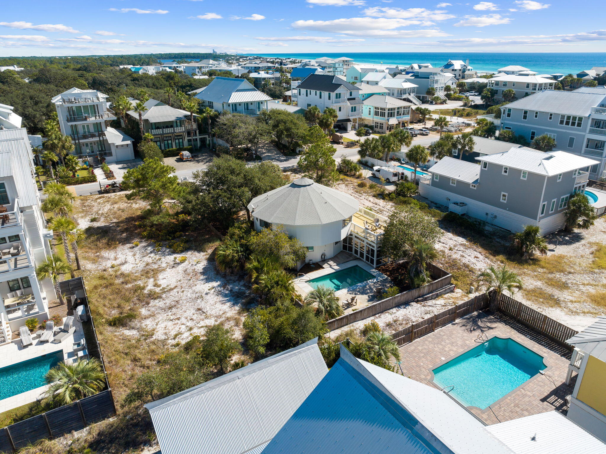 GRAYTON BEACH - Residential