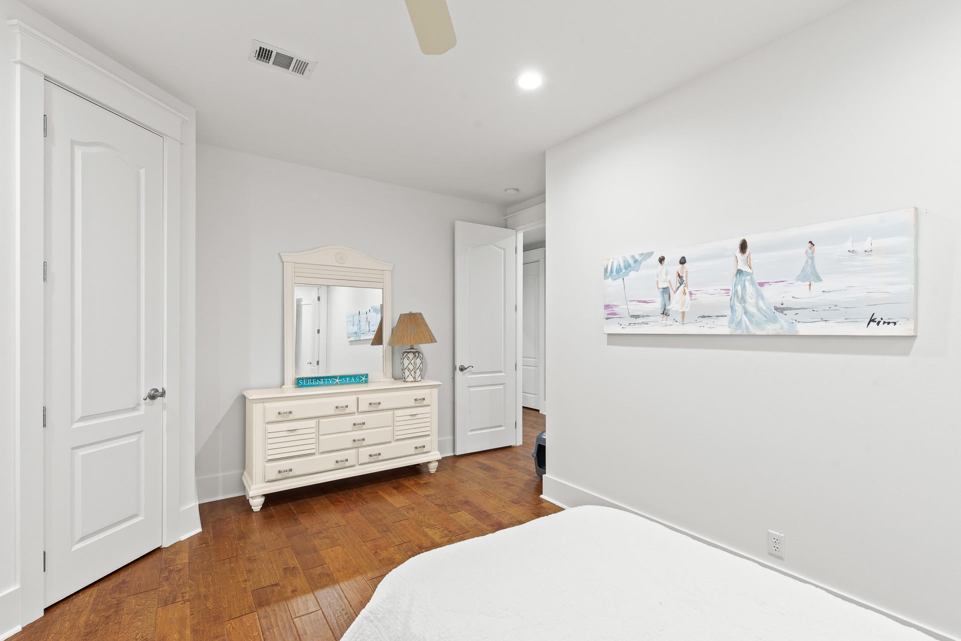 RETREAT THE - Residential