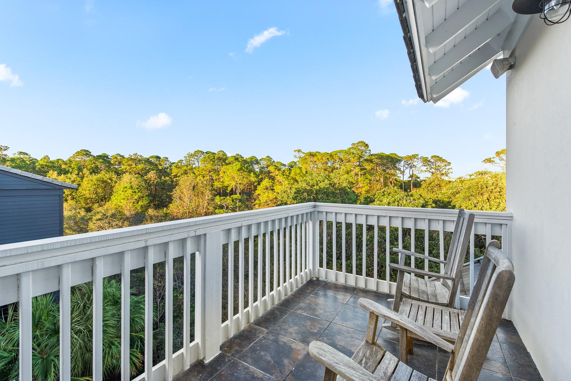 RETREAT THE - Residential