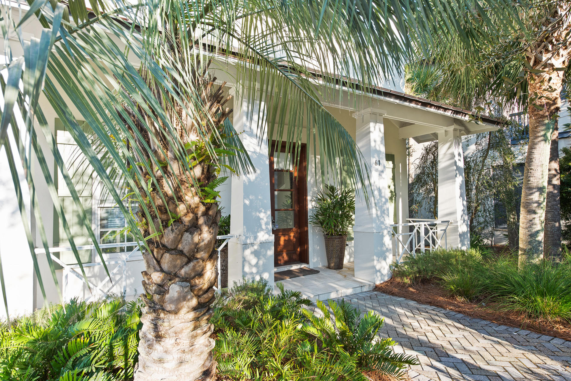RETREAT THE - Residential