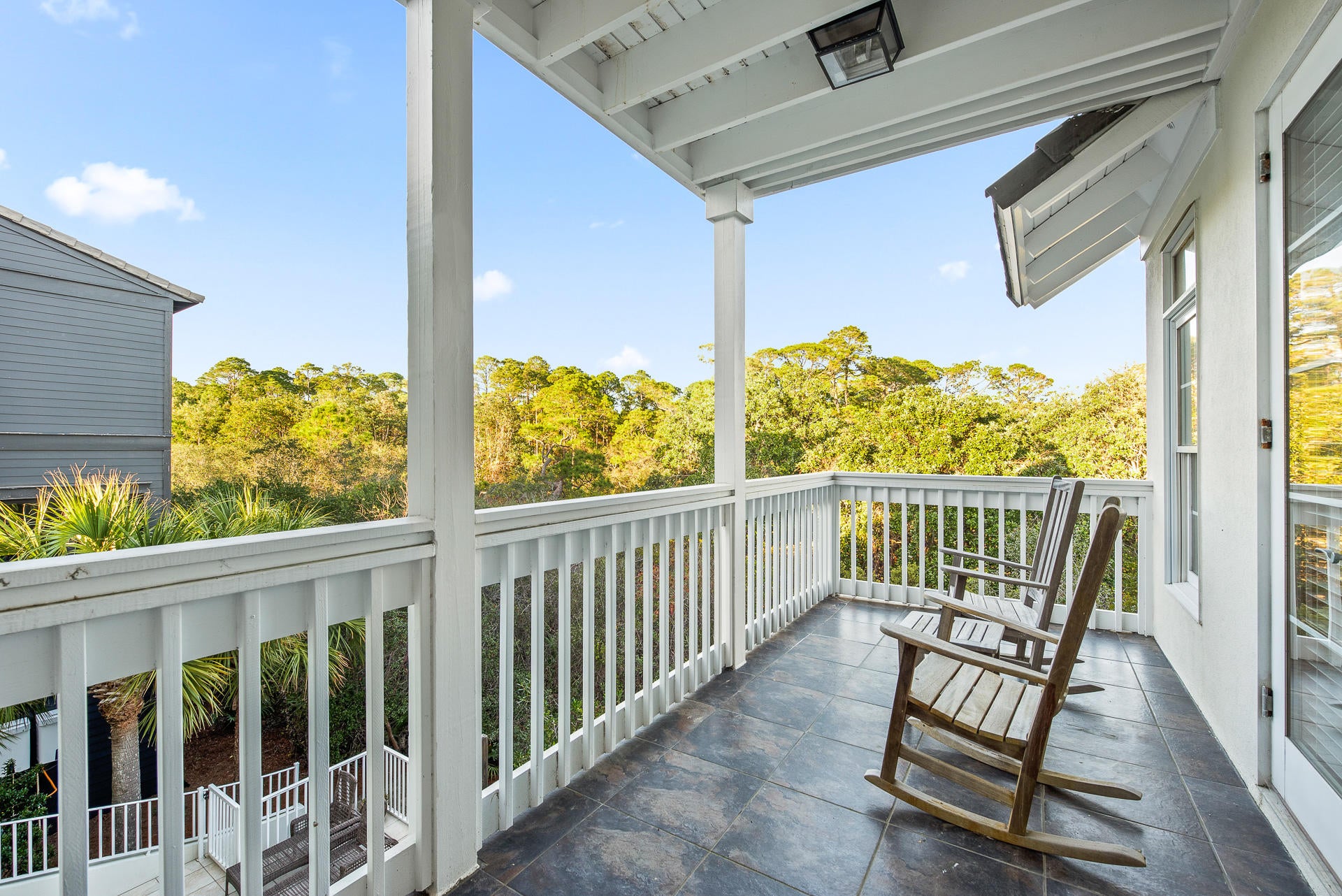 RETREAT THE - Residential