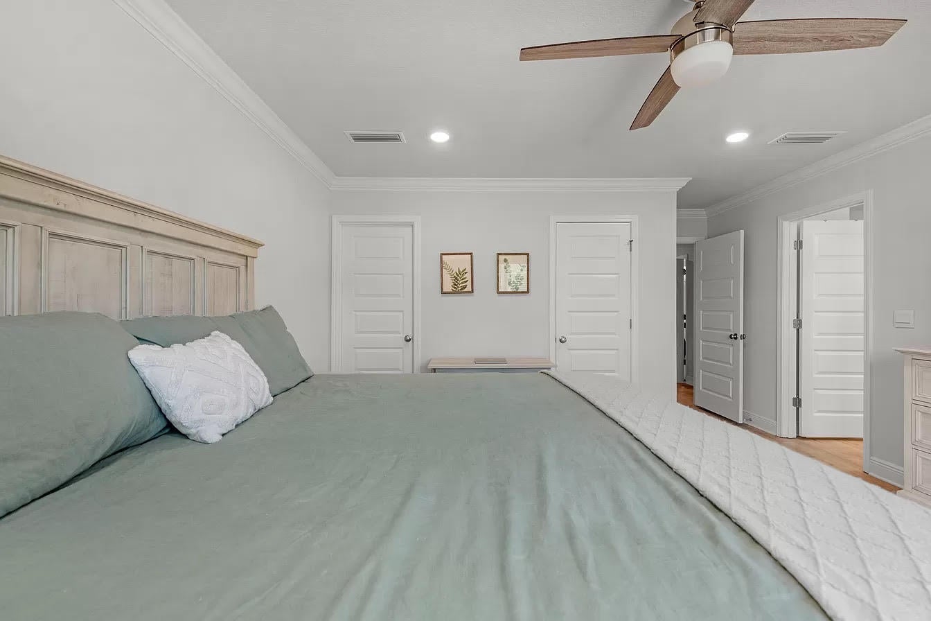 Hammock Oaks - Residential Lease