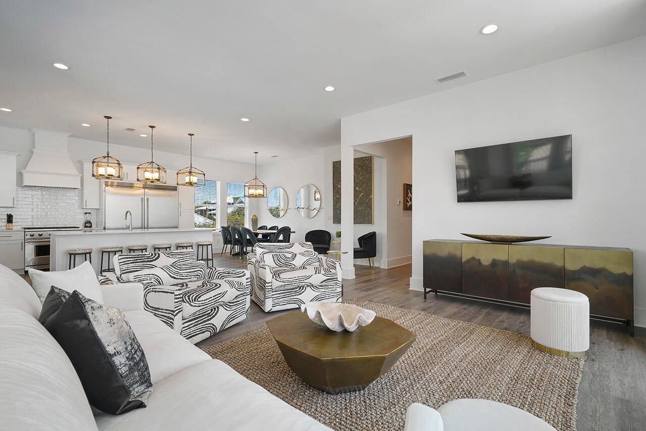 SNOW DRIFT BEACH - Residential