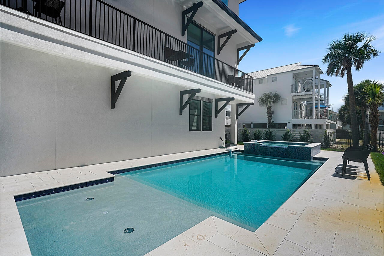 SNOW DRIFT BEACH - Residential
