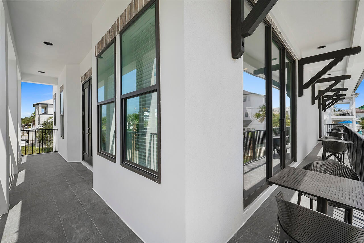 SNOW DRIFT BEACH - Residential