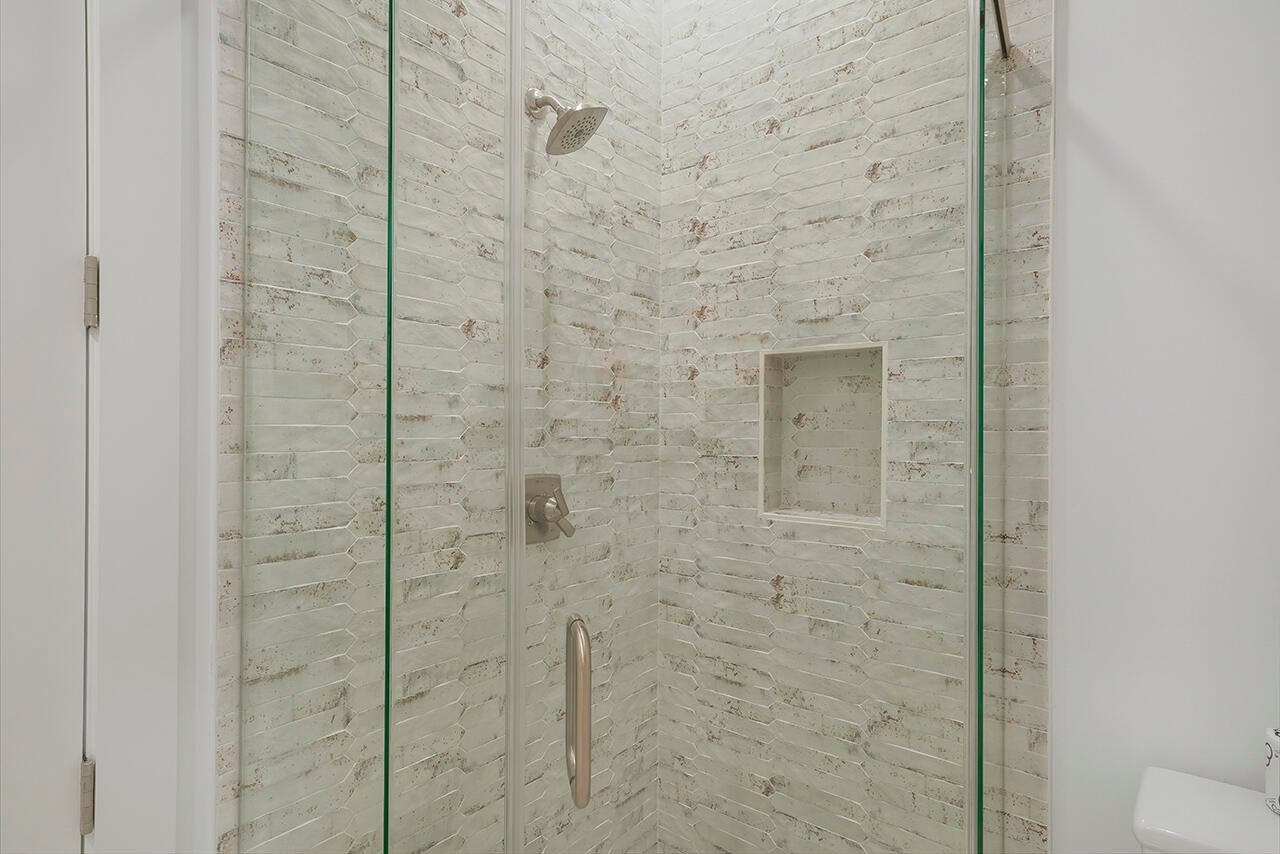 SNOW DRIFT BEACH - Residential
