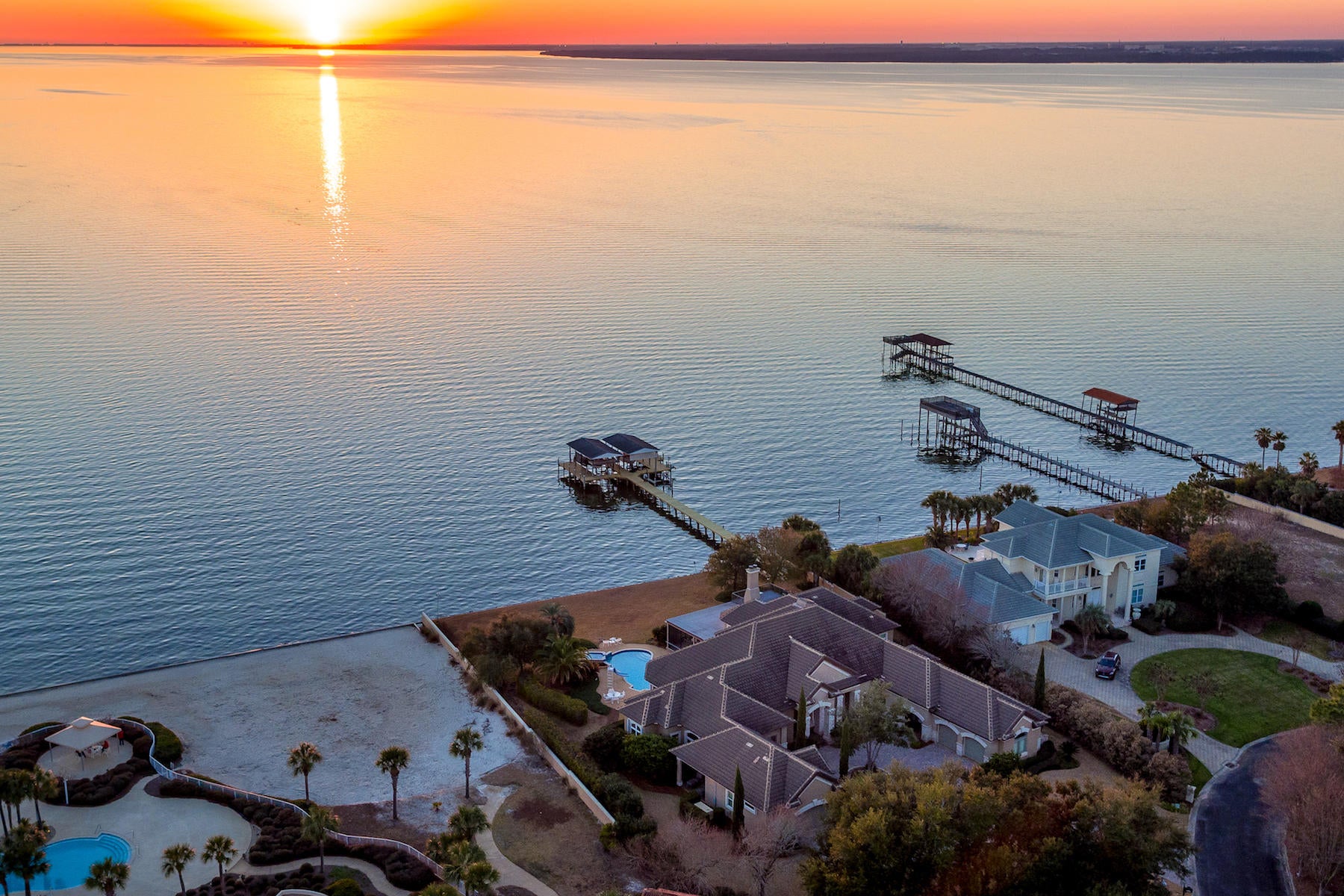 SUNSET BEACH ESTATES AT BLUEWATER BAY PH 2 - Residential