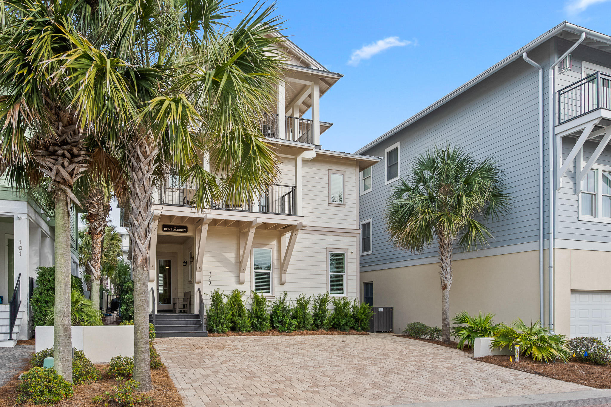 WATER'S EDGE - Residential