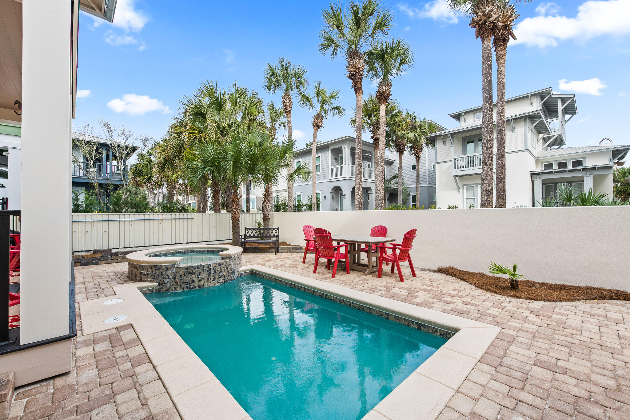 WATER'S EDGE - Residential