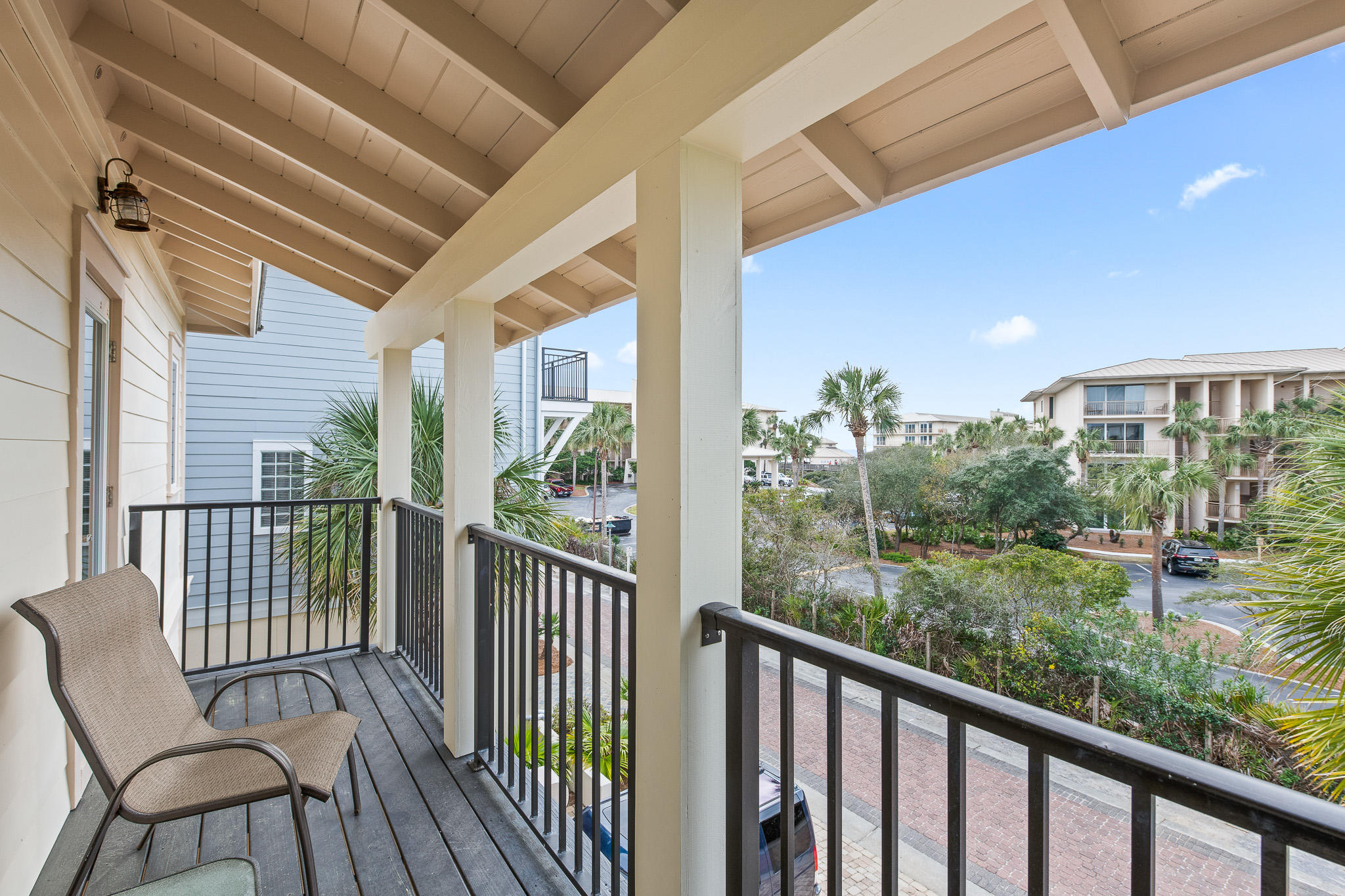 WATER'S EDGE - Residential