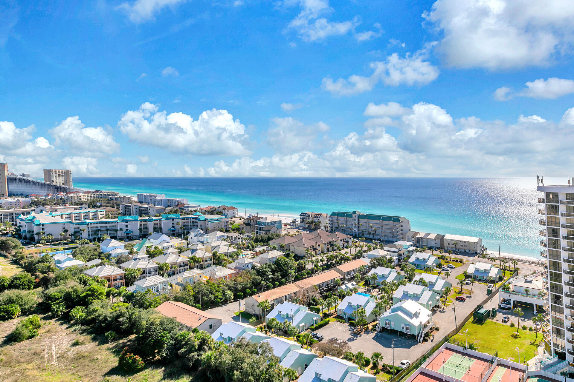 ARIEL DUNES - Residential