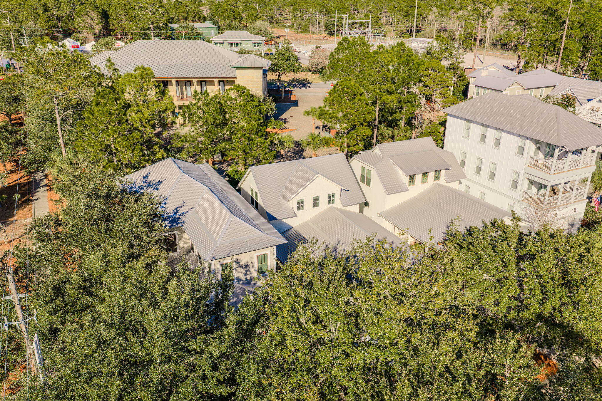 COTTAGES AT EASTERN LAKE - Residential