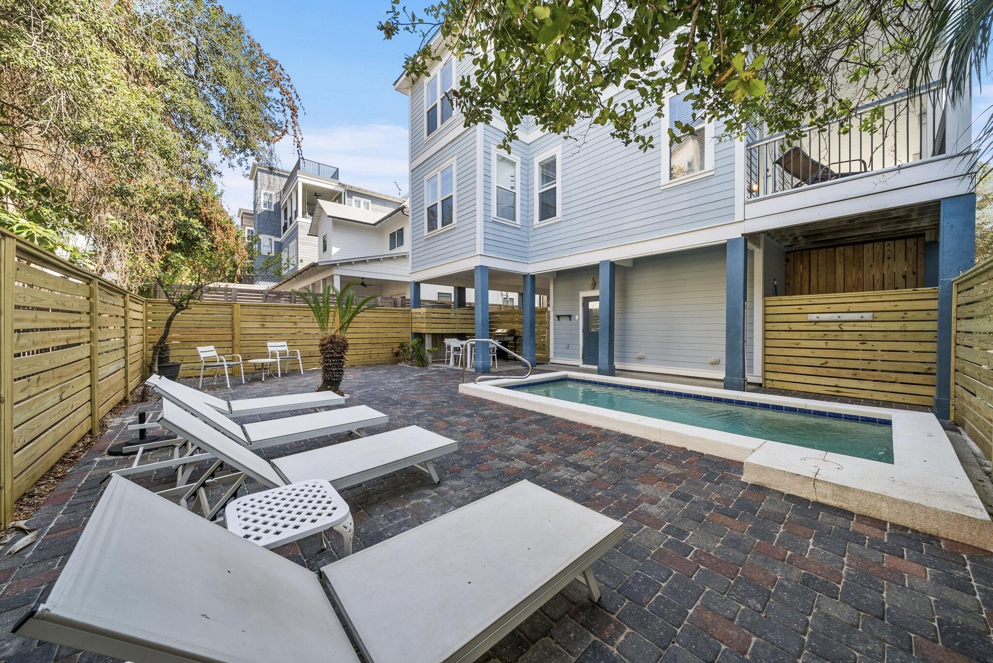 SEAGROVE 1ST ADDN - Residential
