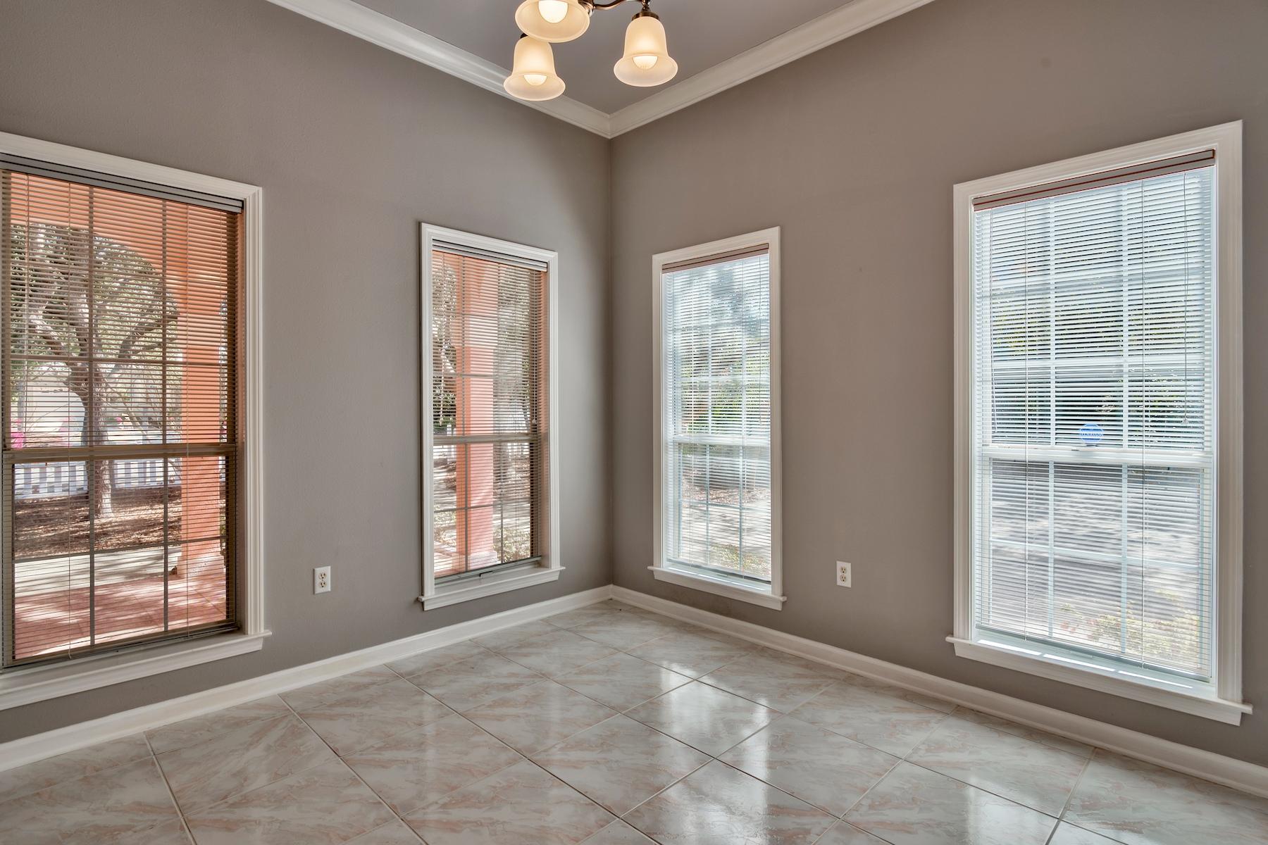 SEABREEZE 3RD ADDN - Residential