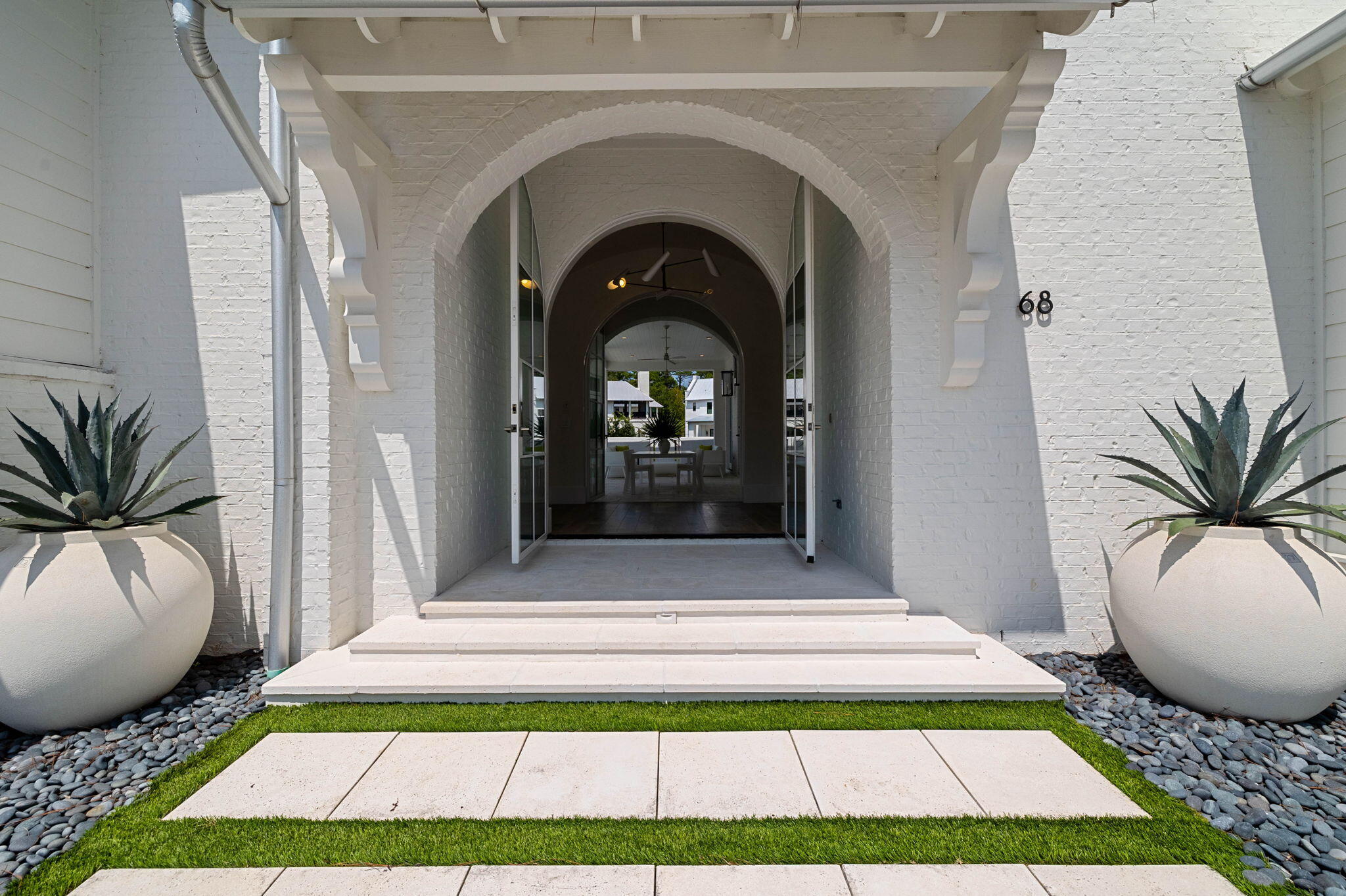 CHURCHILL OAKS - Residential