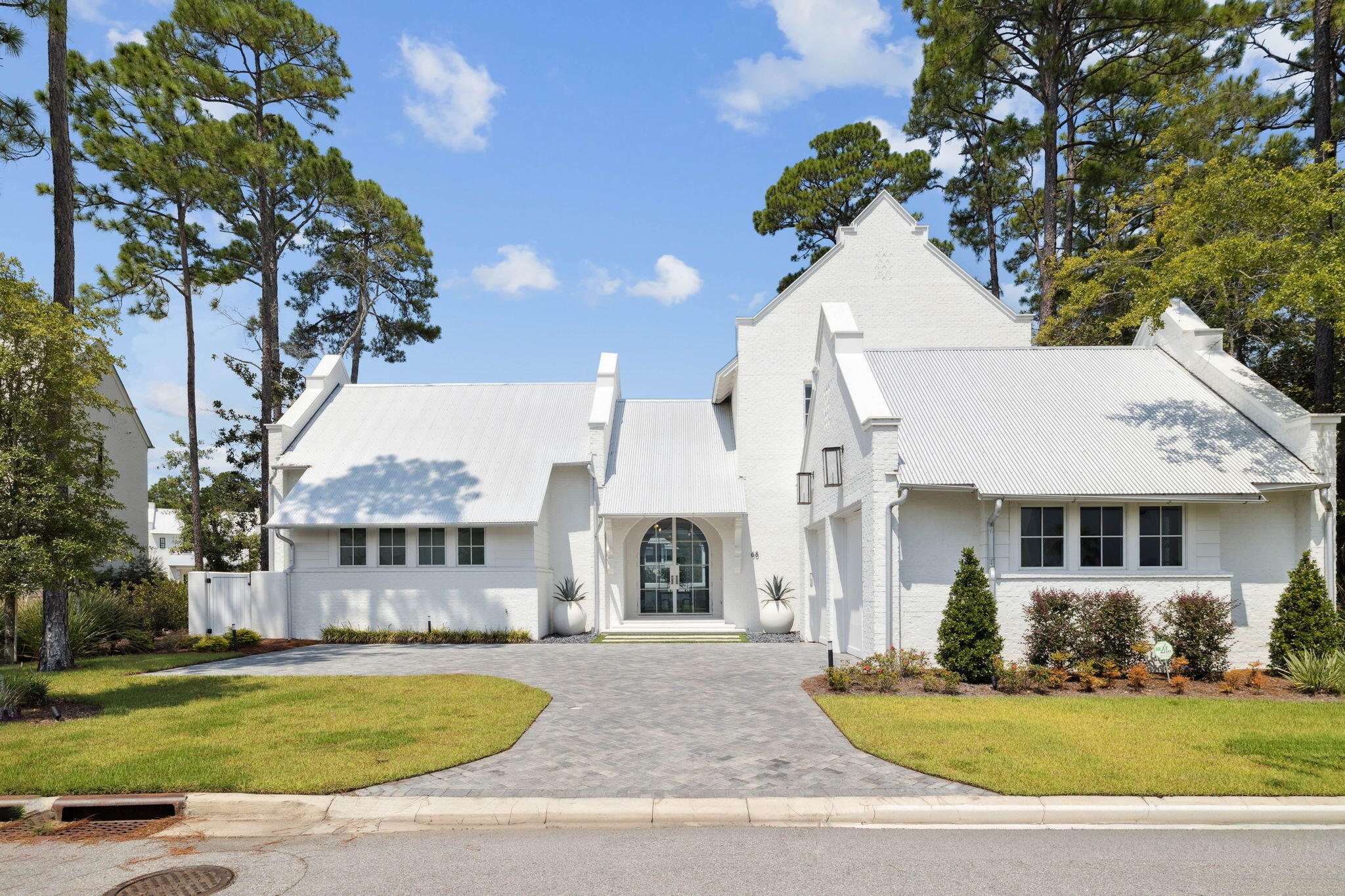 CHURCHILL OAKS - Residential