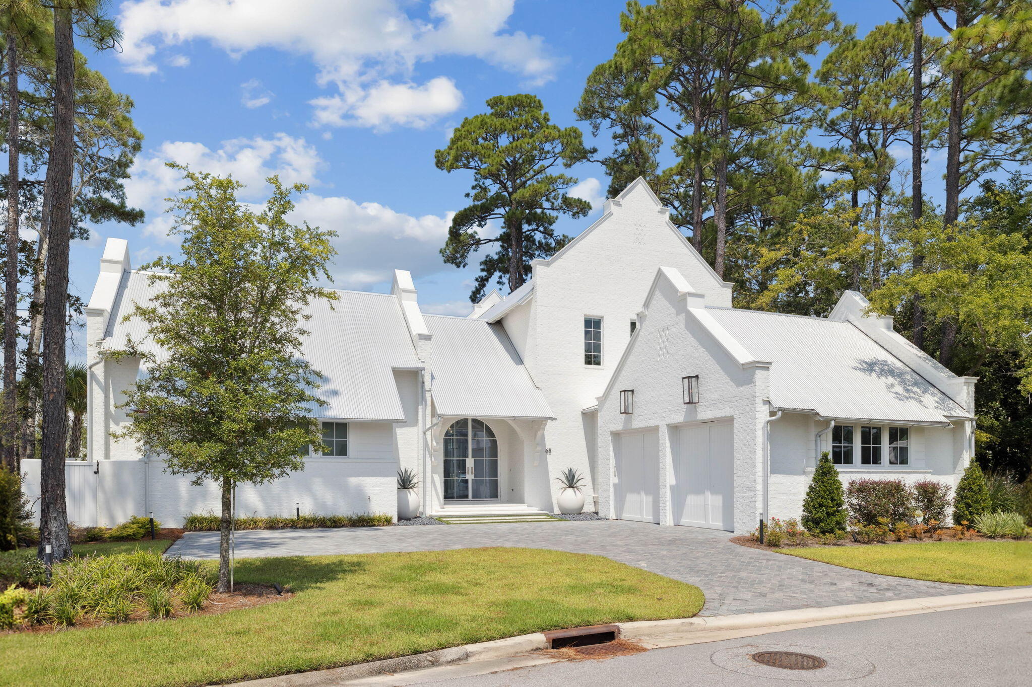 CHURCHILL OAKS - Residential