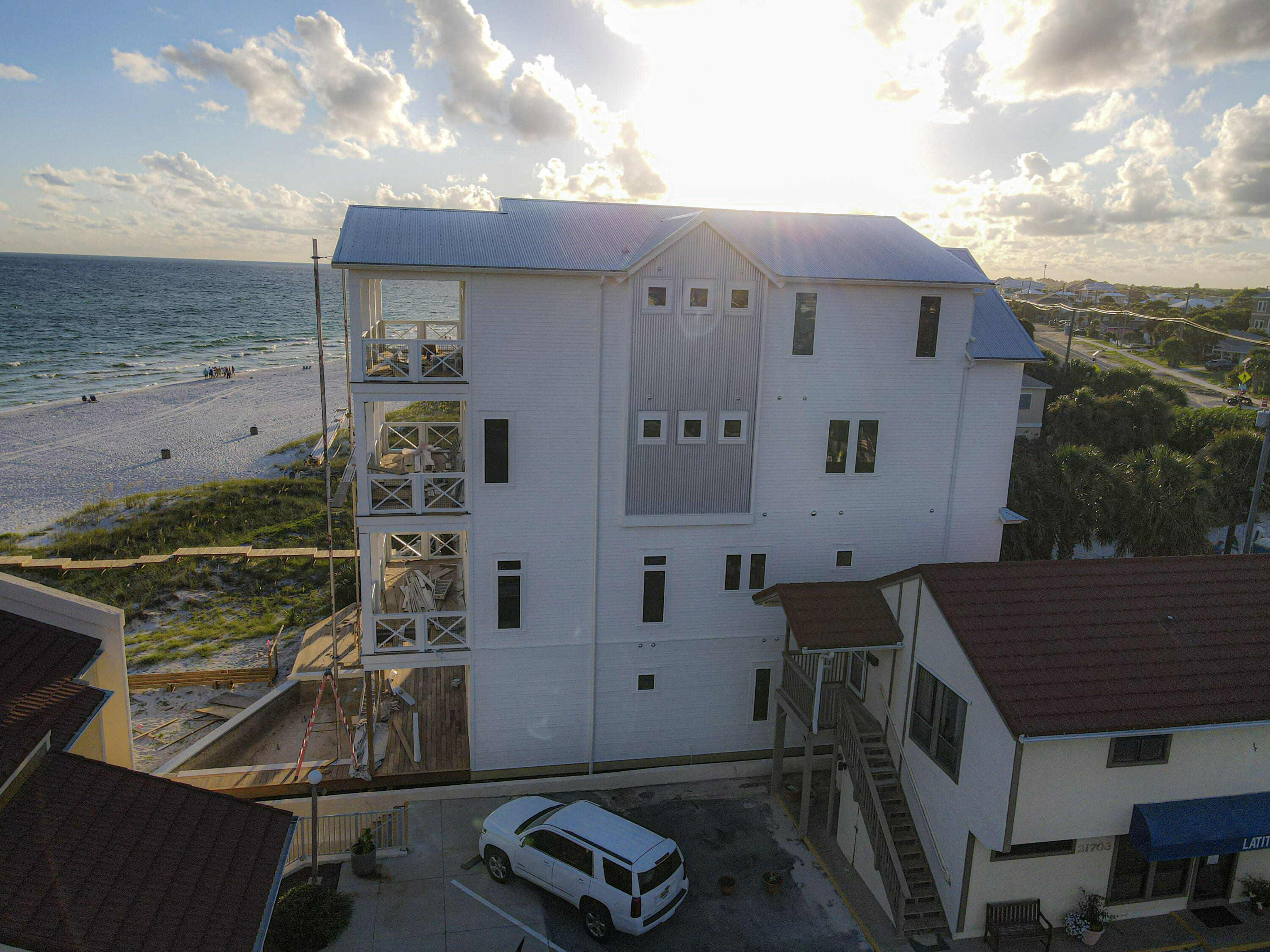 HOLLYWOOD BEACH - Residential