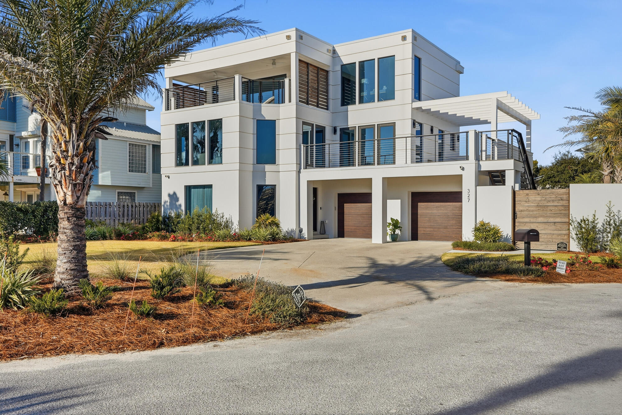 SAND CLIFFS ON THE GULF - Residential