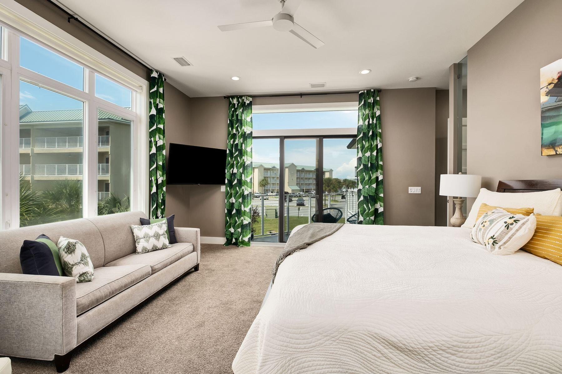 AVALON BEACH ESTATES - Residential