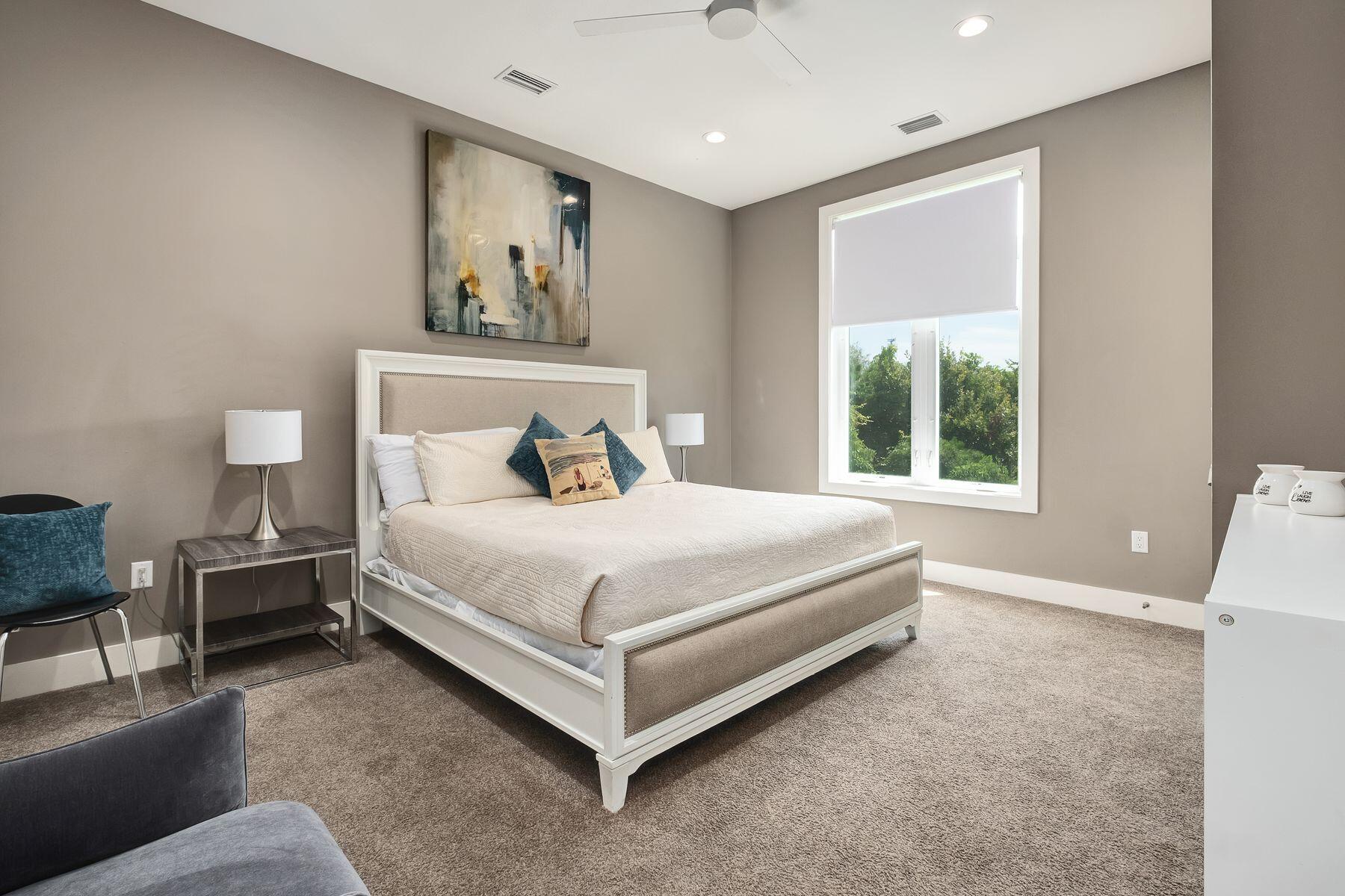 AVALON BEACH ESTATES - Residential