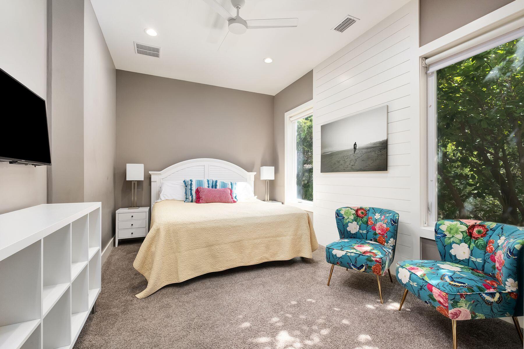 AVALON BEACH ESTATES - Residential
