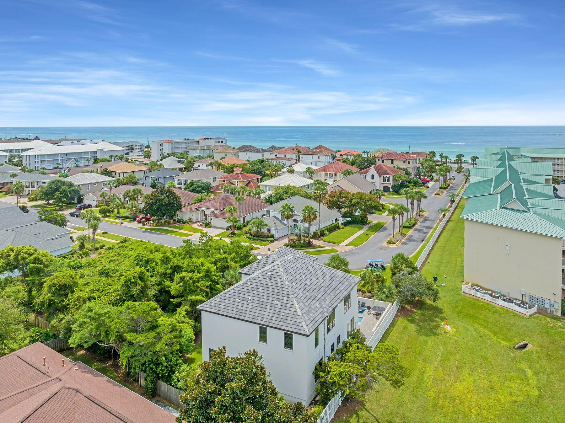 AVALON BEACH ESTATES - Residential
