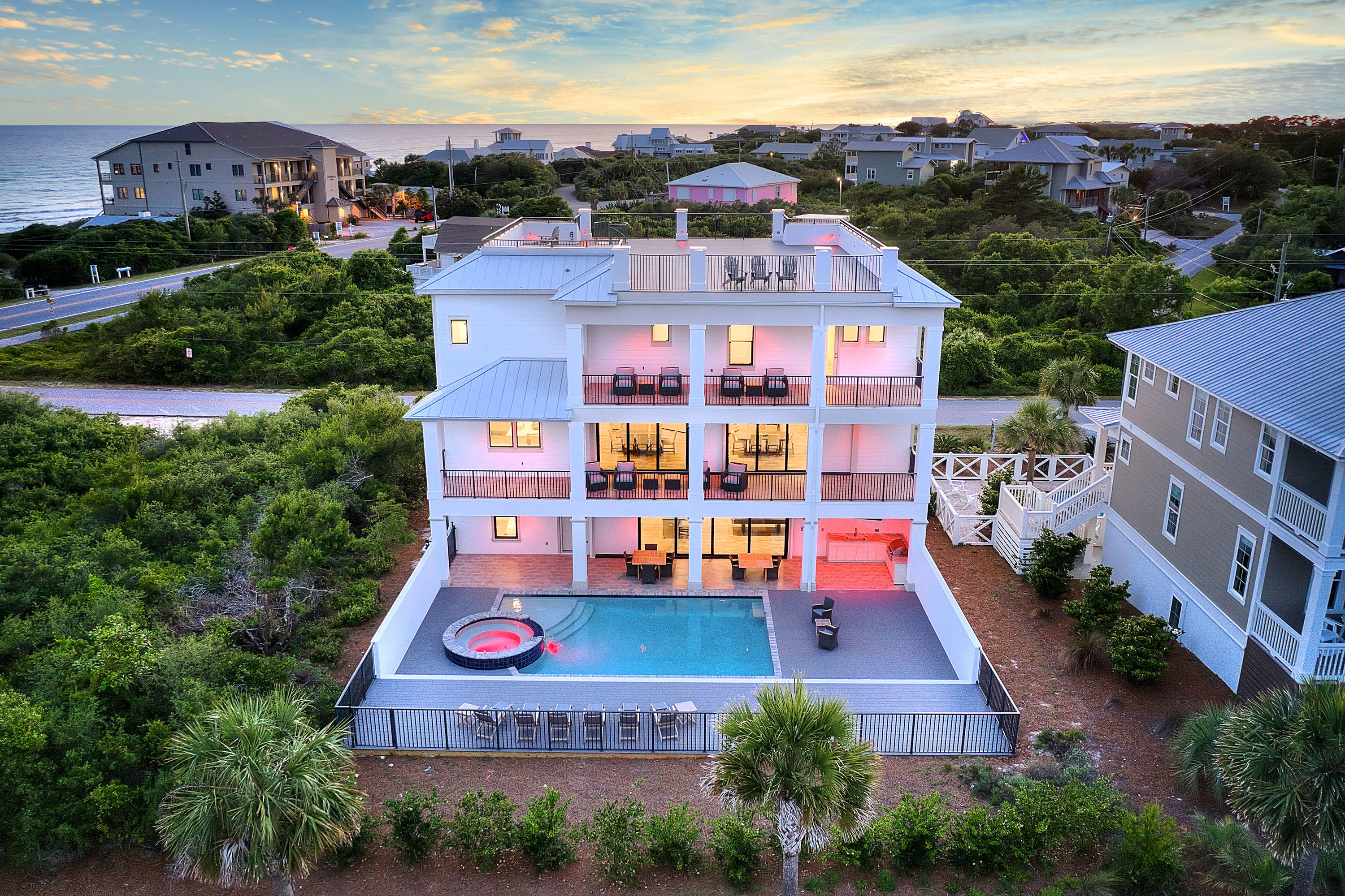 BEACH HIGHLAND - Residential