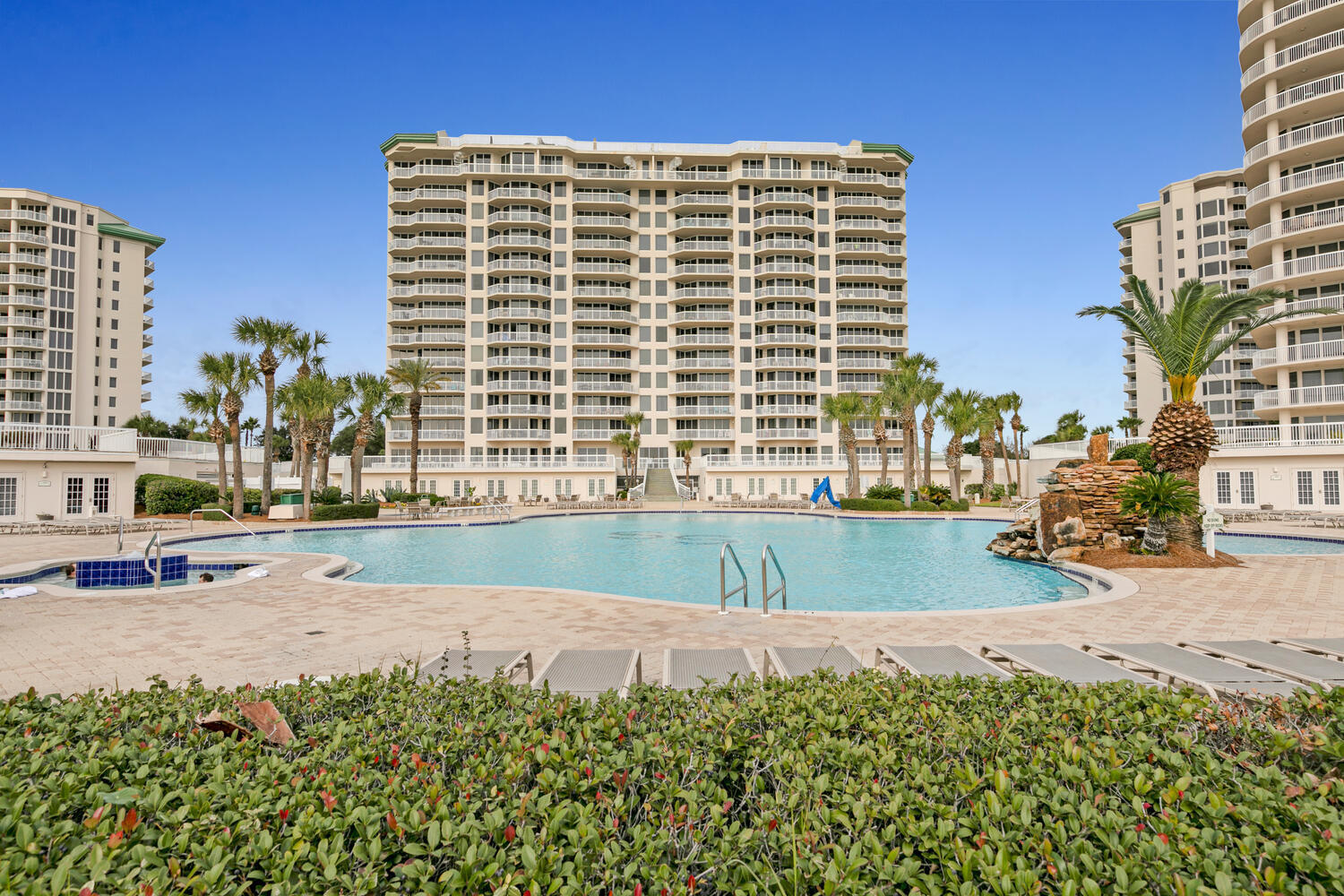 ST CROIX AT SILVER SHELLS - Residential