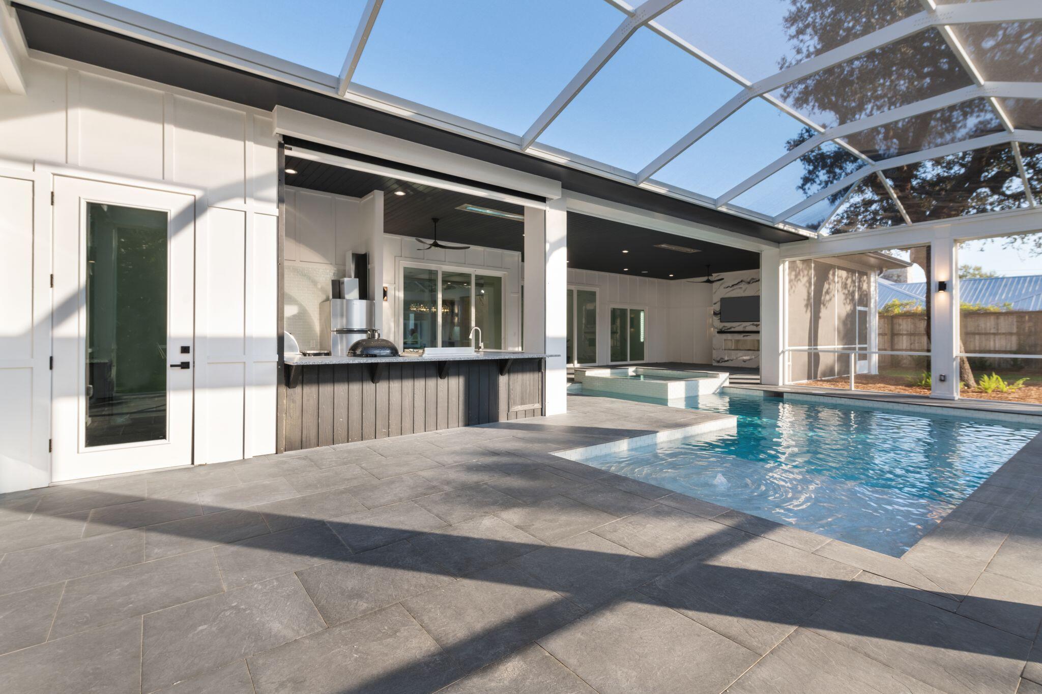 SANDESTIN ESTATES - Residential