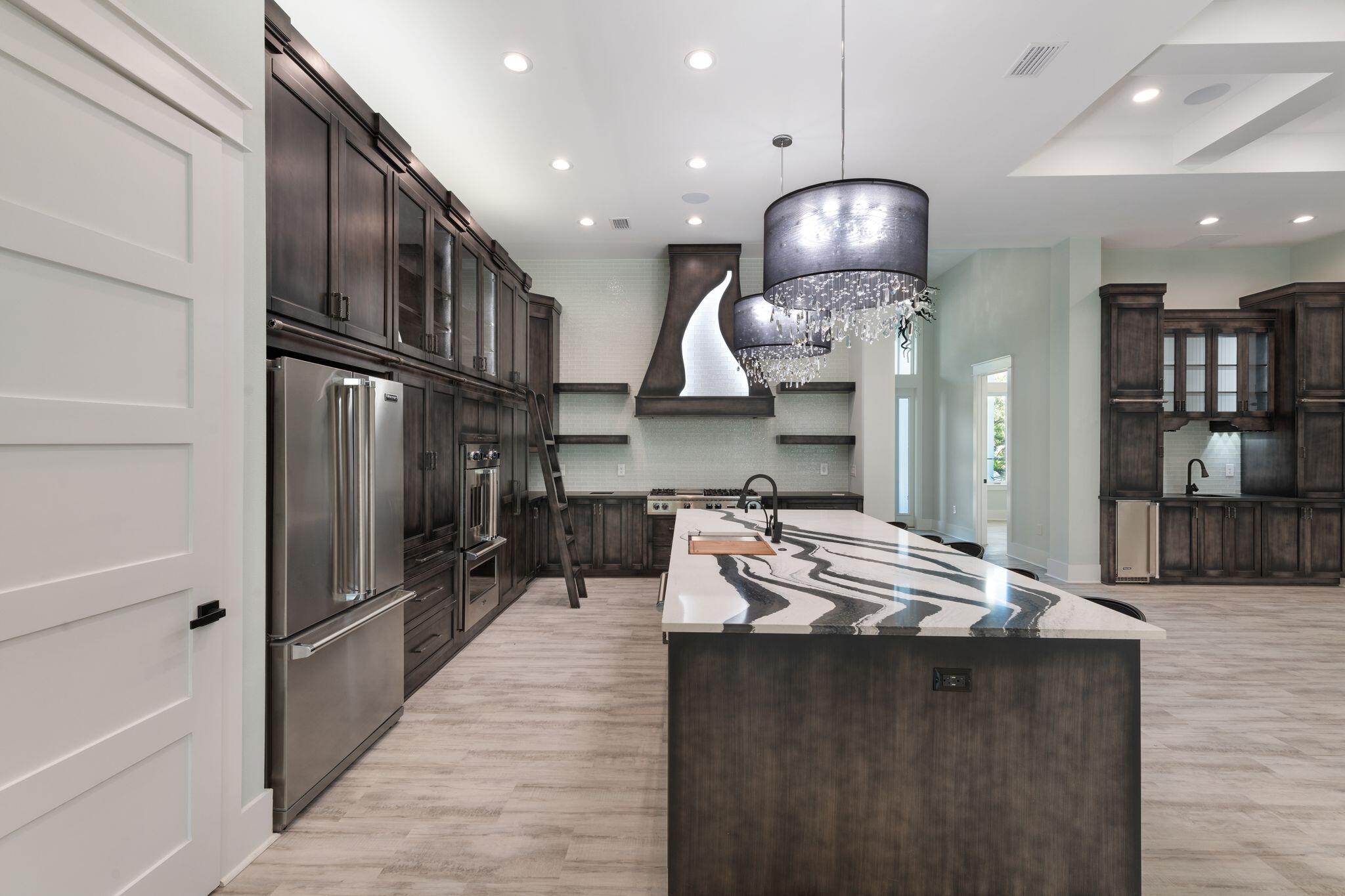SANDESTIN ESTATES - Residential