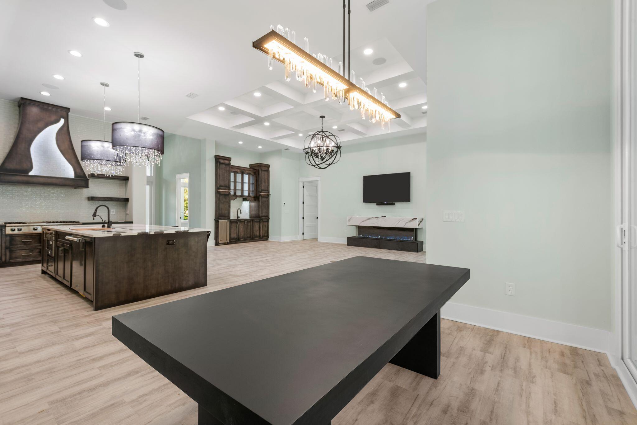 SANDESTIN ESTATES - Residential