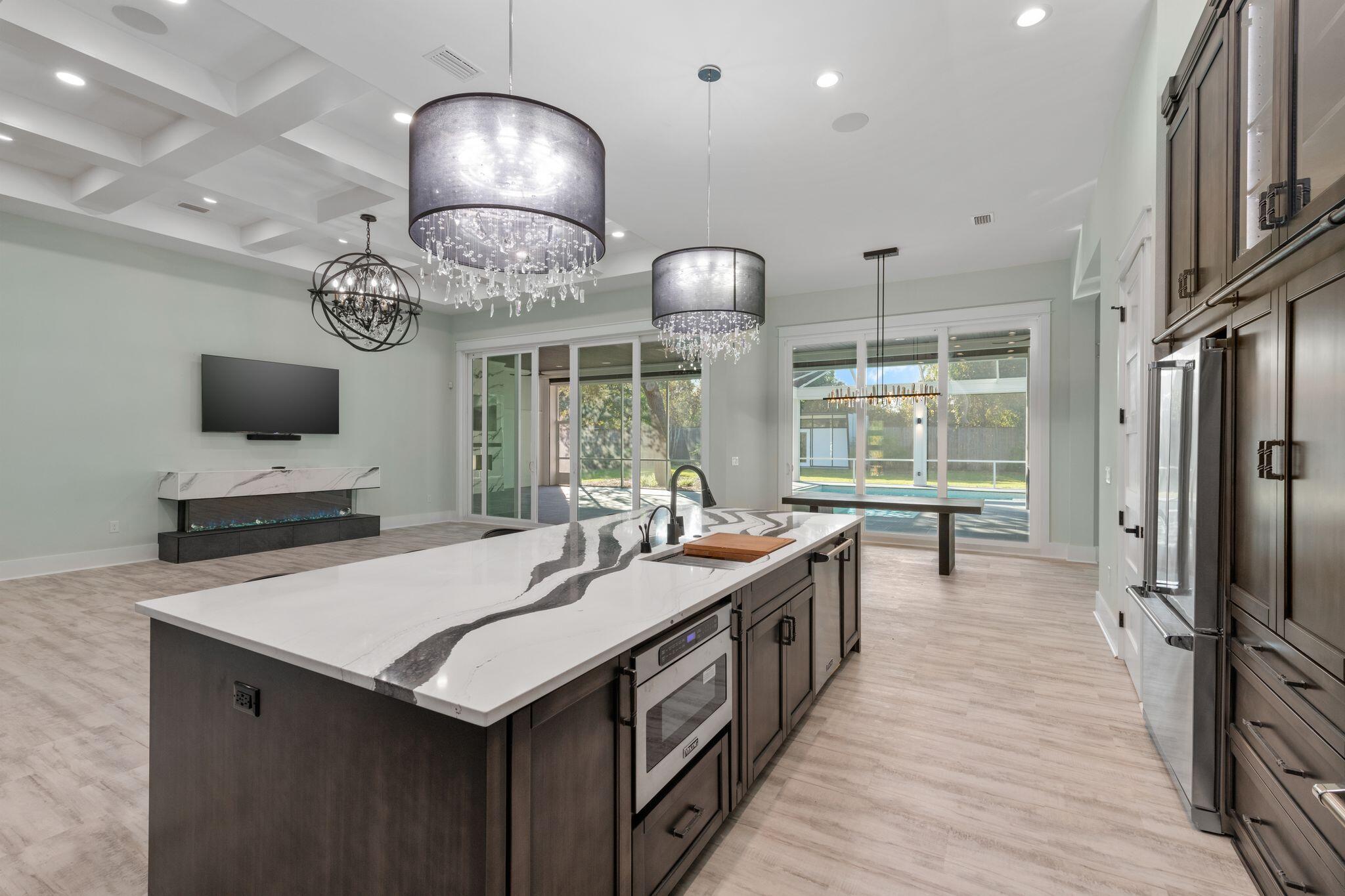 SANDESTIN ESTATES - Residential