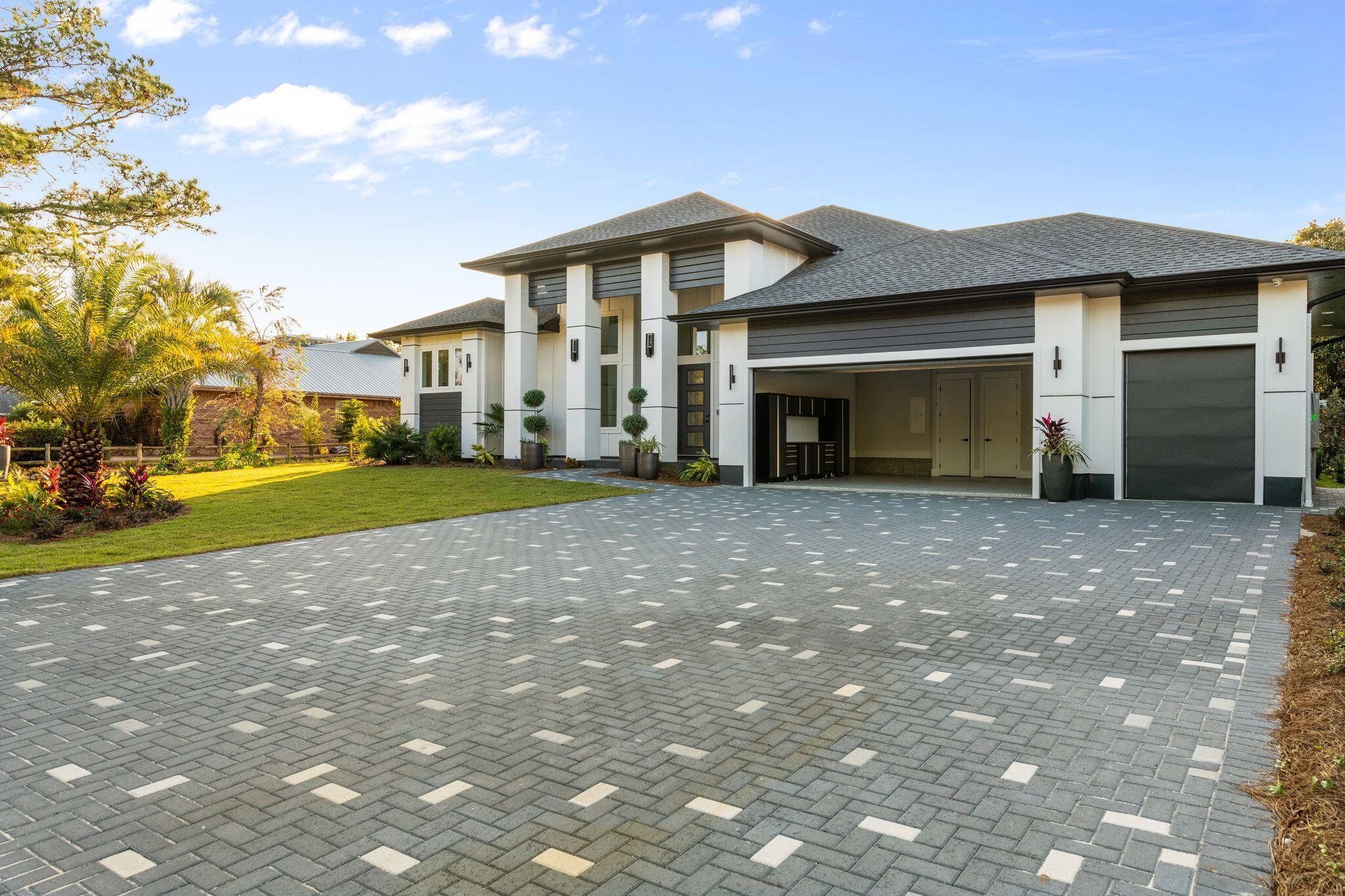 SANDESTIN ESTATES - Residential